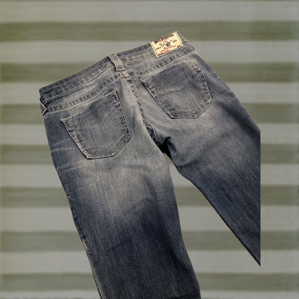 True Religion VINTAGE? No — True Religion Jeans Slim Skinny Denim Blue 30x33 Women’s 7.5" Rise 5" Leg Opening Cotton Blend Stretch Zip Button Zipper 5-Pocket Size 27" / US 4 / IT 40 - 1 Thumbnail