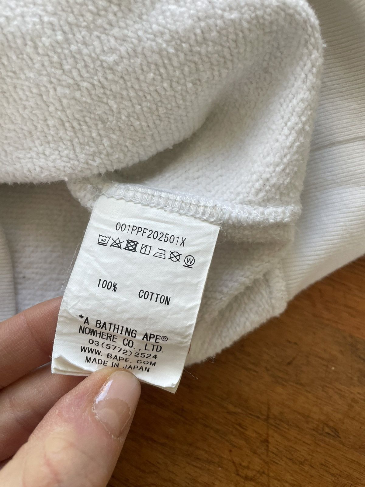 Bape White Bape hoodie with camo hood xs Size XS / US 0-2 / IT 36-38 - 6 Thumbnail