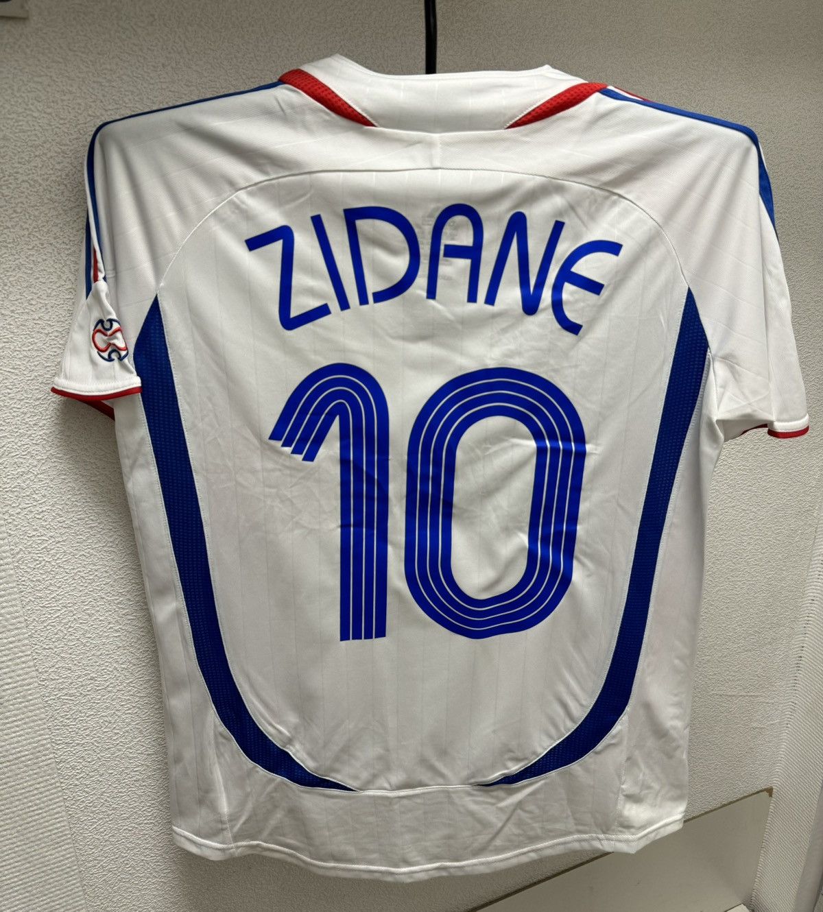 Vintage Zidane 10 Coupe du monde 2006 france soccer jersey 06 fifa L Size US L / EU 52-54 / 3 - 1 Thumbnail