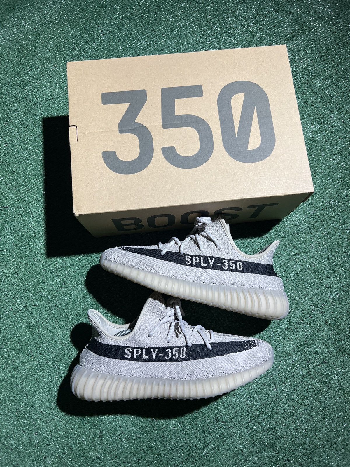 Yeezy size 9.5 hotsell