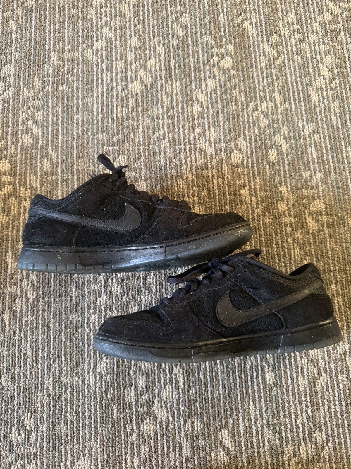 Nike × Undefeated Nike Dunk Low x Undefeated Collab Size US 11 / EU 44 - 3 Thumbnail