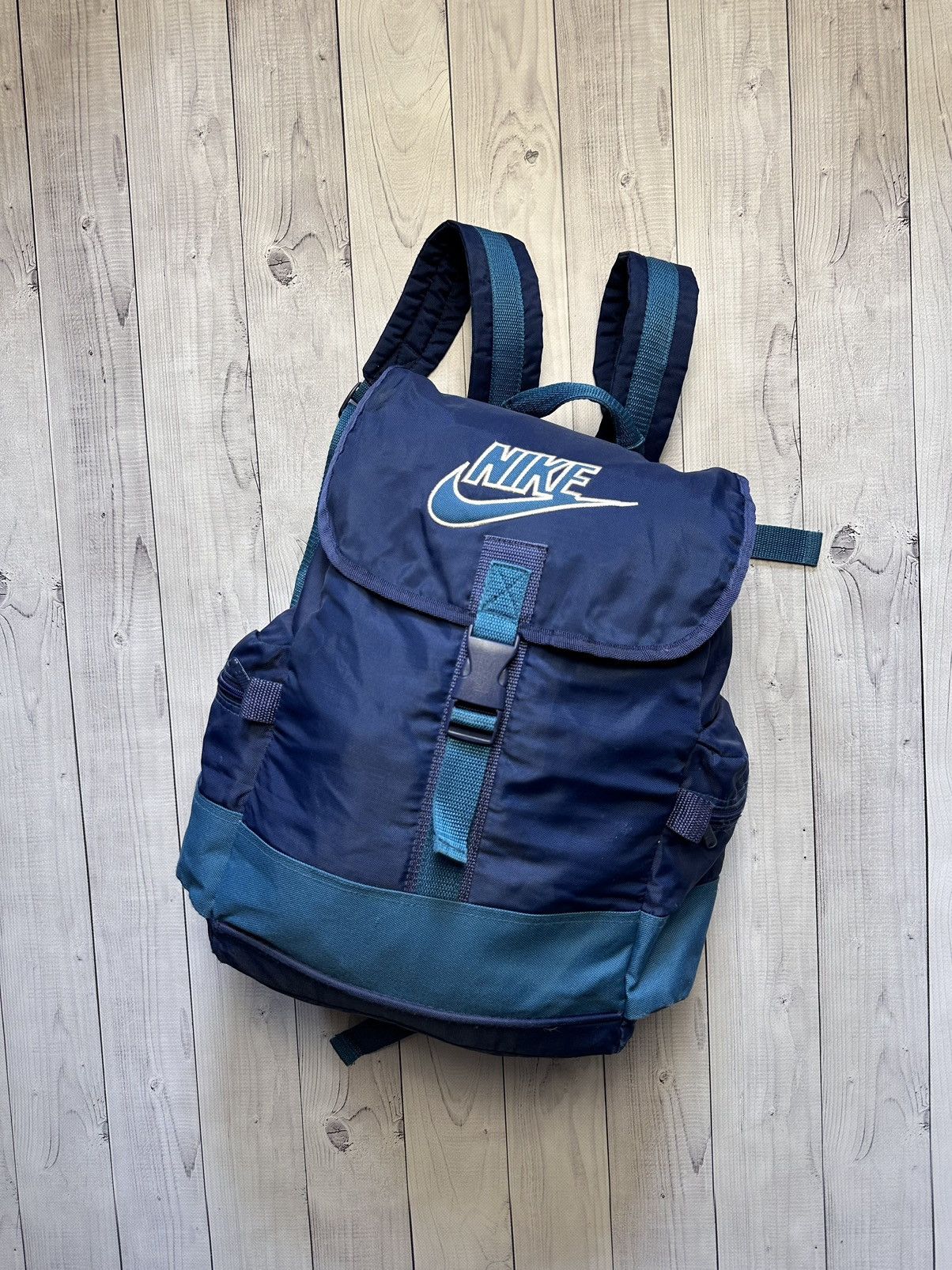 Classic nike backpack online