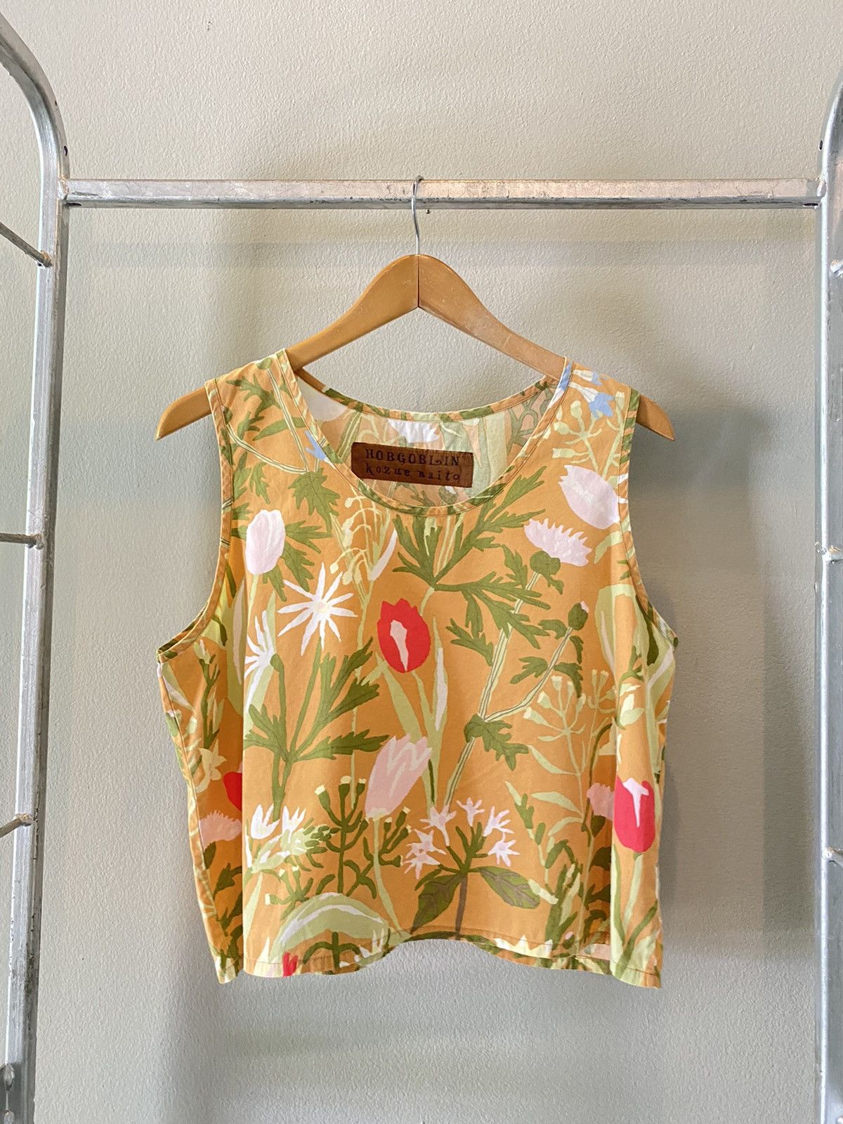 Designer × Japanese Brand Hobgoblin Kosue Naito Floral Sleeveless Top Size L / US 10 / IT 46 - 1 Thumbnail