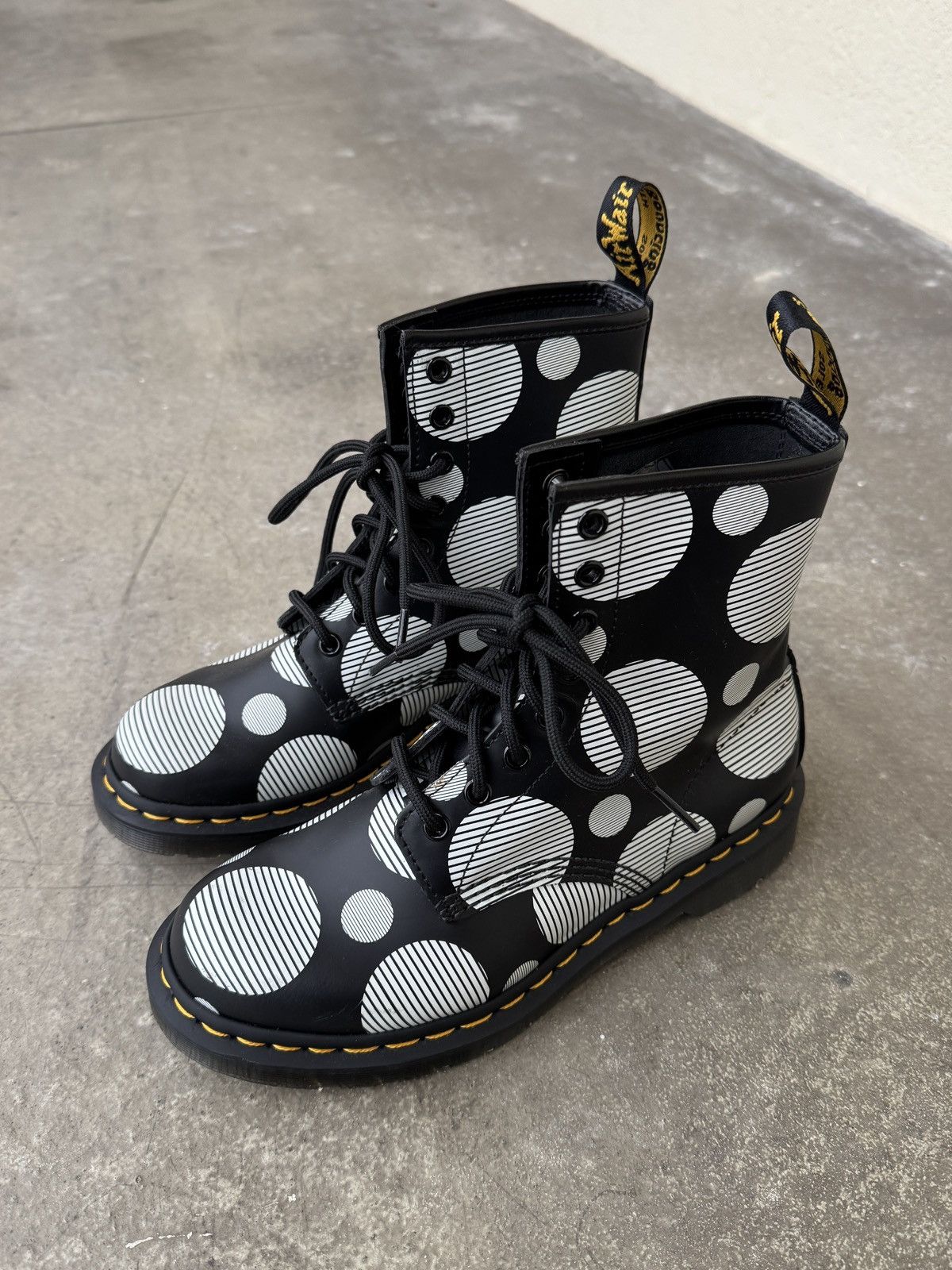 Dr. Martens Dr.Martens 1460 Boots Size US 7 / IT 37 - 3 Thumbnail