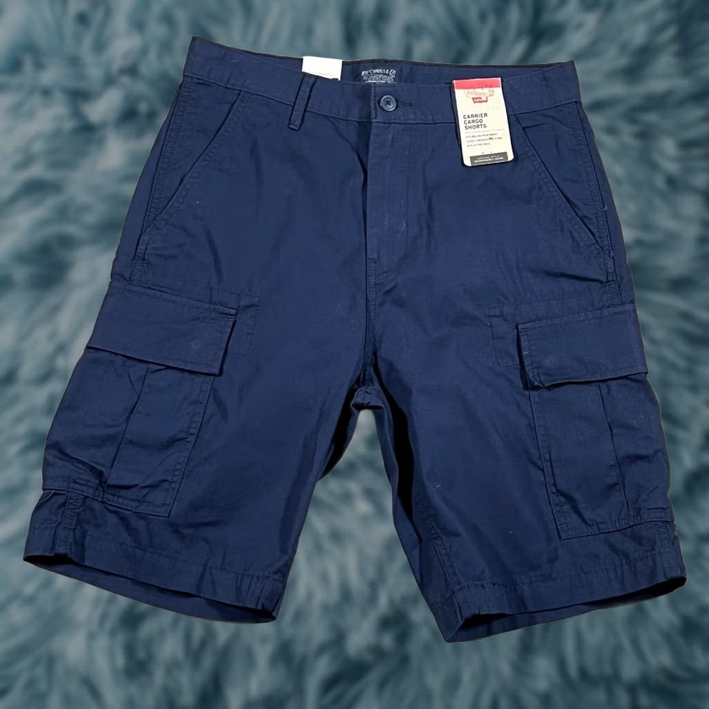 Levi's VINTAGE? No. Levi's Cargo Shorts Mens 29 Blue Cotton Casual & Stylish Shorts (Regular) Mens Boy? Size US 29 - 1 Thumbnail