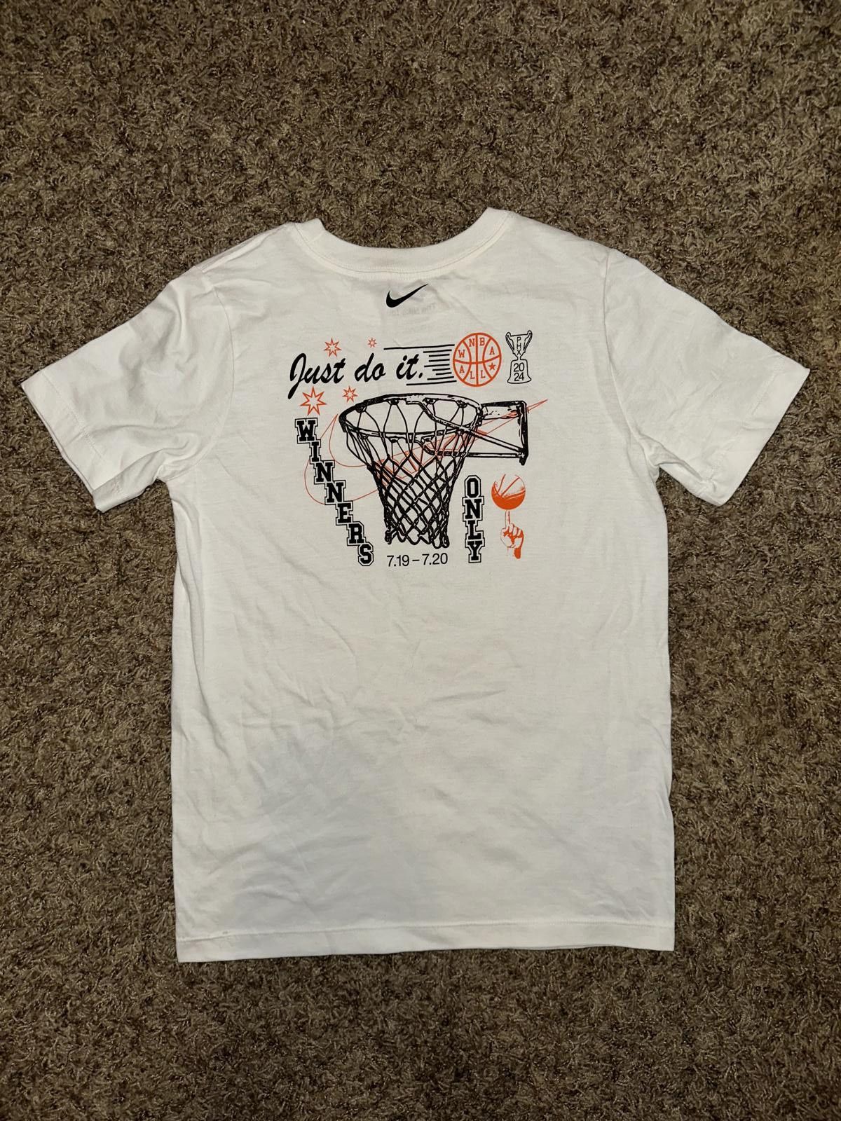 Nike Nike Big Kids (Boy’s) Phoenix Arizona WNBA “Winning Only” White T-Shirt Size US M / EU 48-50 / 2 - 3 Thumbnail