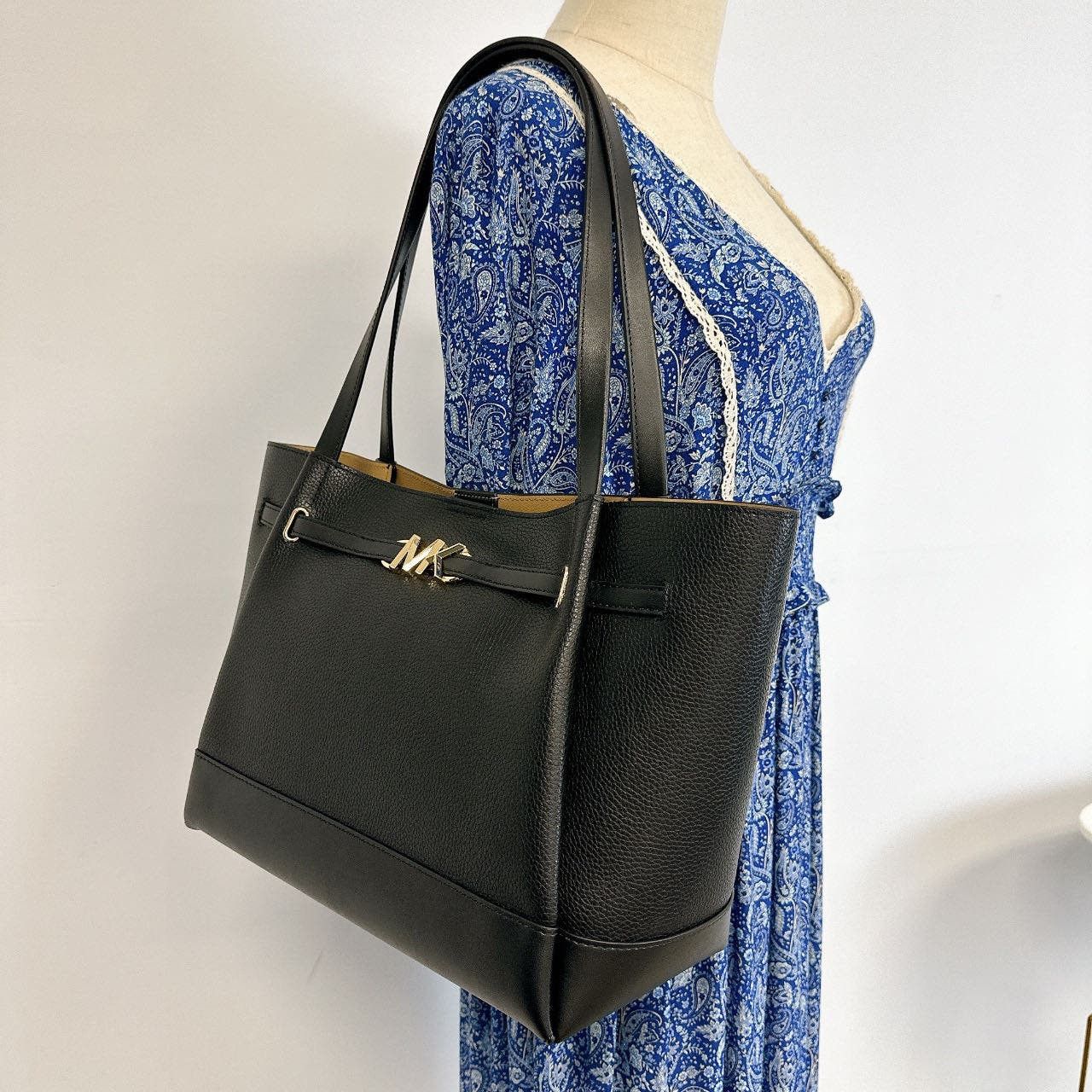 Michael Kors 35S3G6RT3T Reed Large Tote Bag IN Black