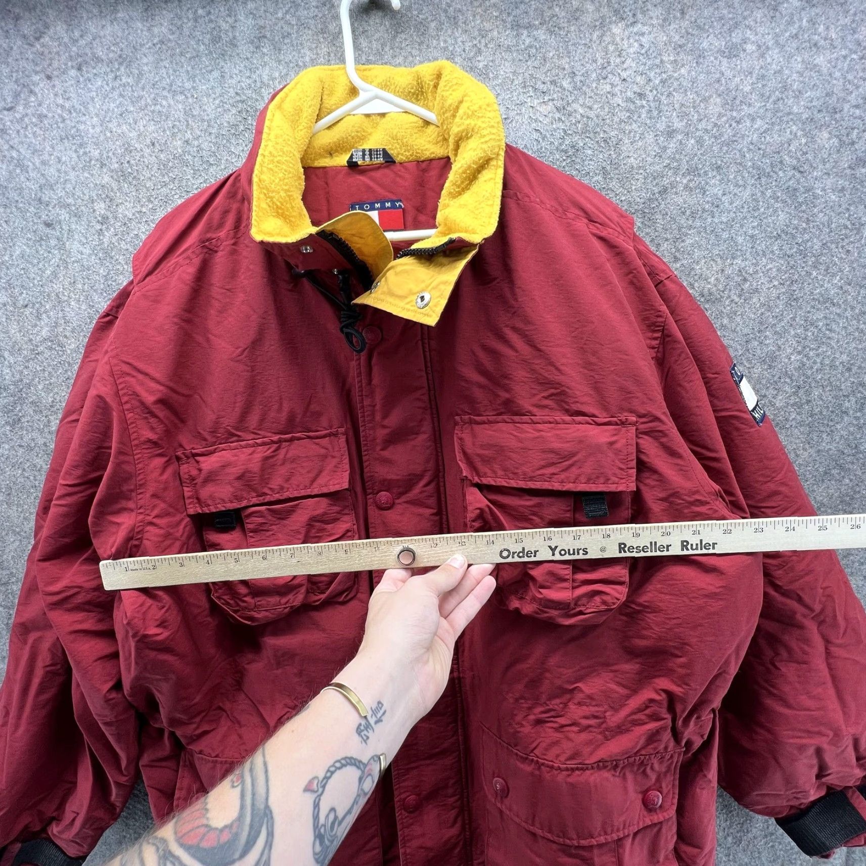 Tommy Hilfiger Tommy Hilfiger Jacket Mens L Red Insulated Puffer Full Zip Pockets Outdoor Size US L / EU 52-54 / 3 - 4 Thumbnail
