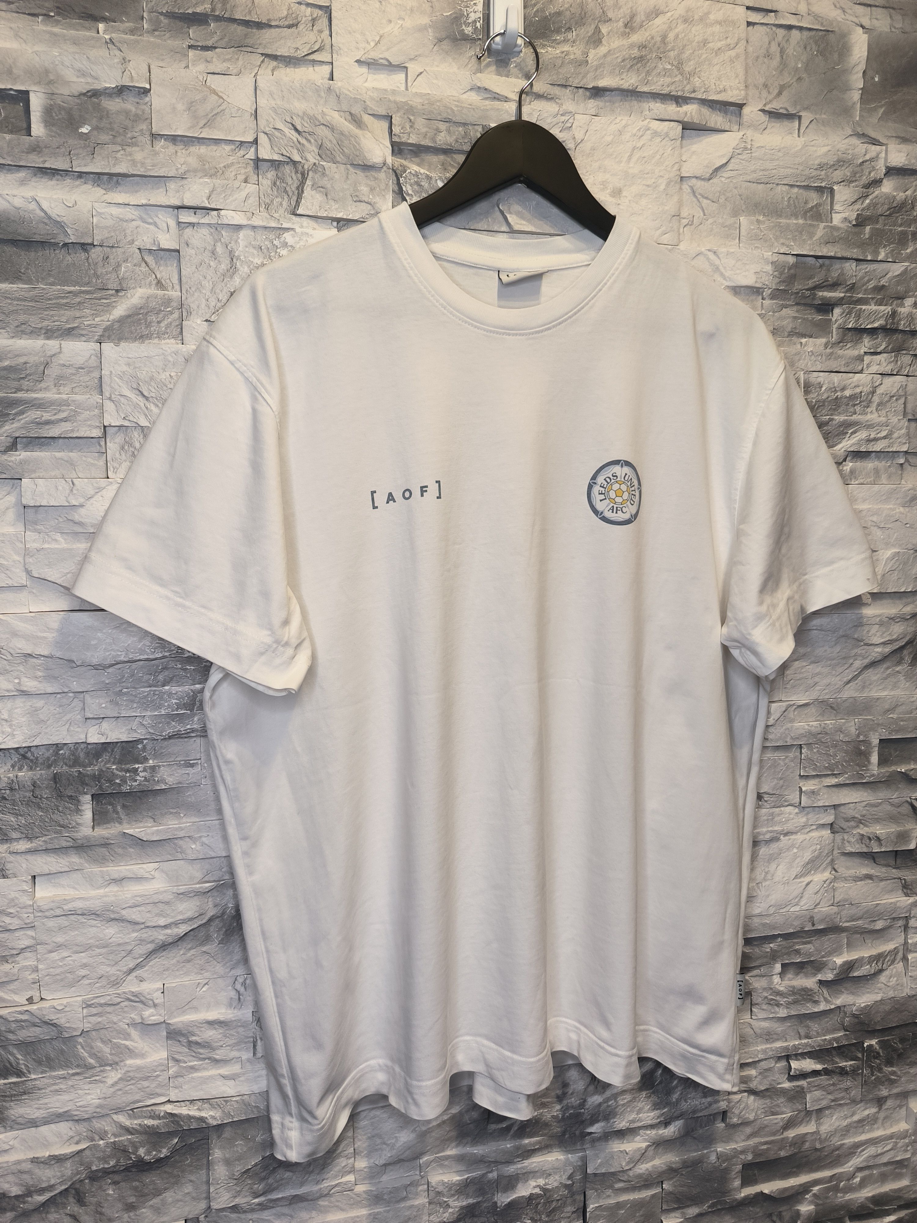 Other Art of Football AOF Leeds United Jersey T-Shirt Size US L / EU 52-54 / 3 - 3 Thumbnail