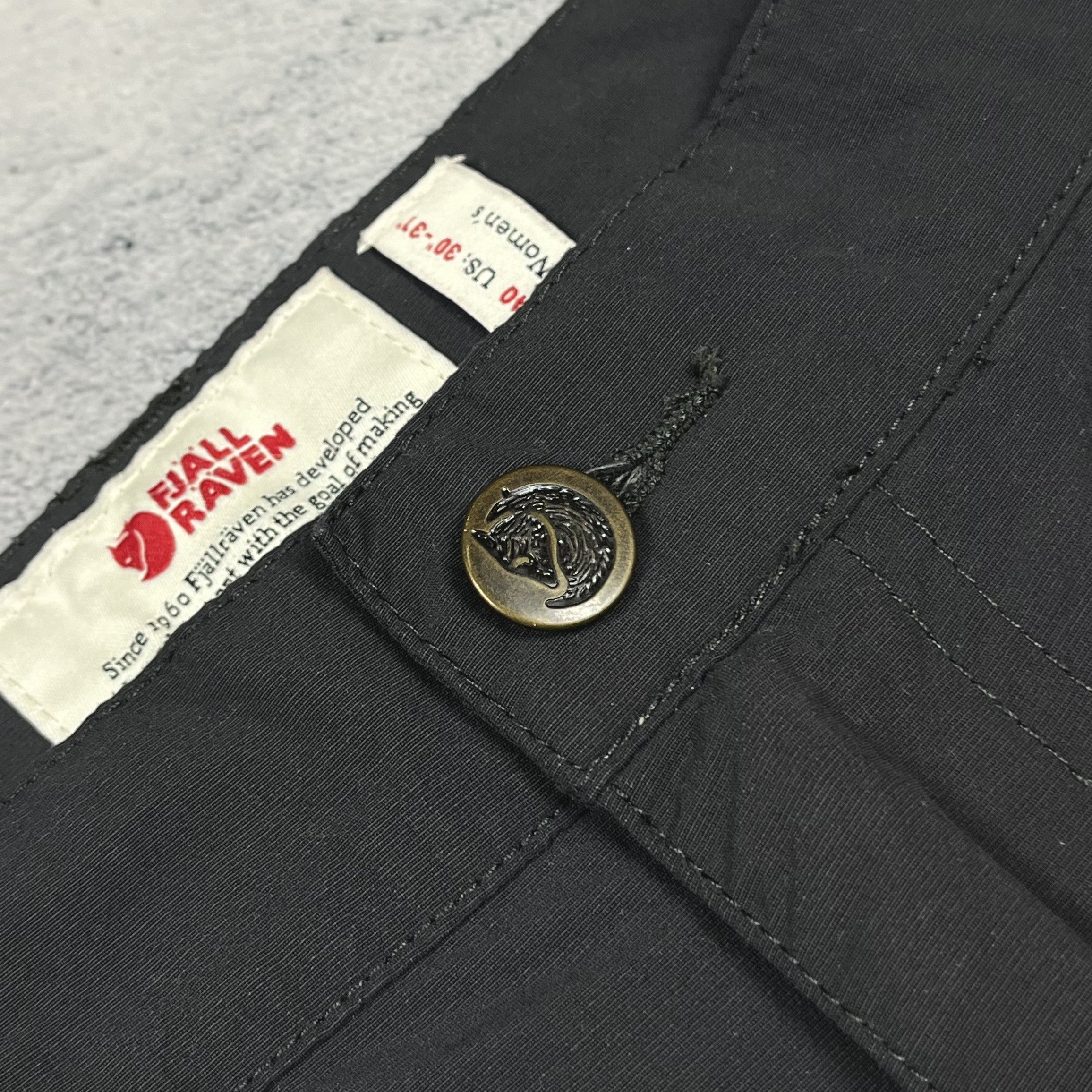 Fjallraven Fjallraven Daloa MT Techwear Cargo Shorts Size 30" / US 8 / IT 44 - 7 Thumbnail