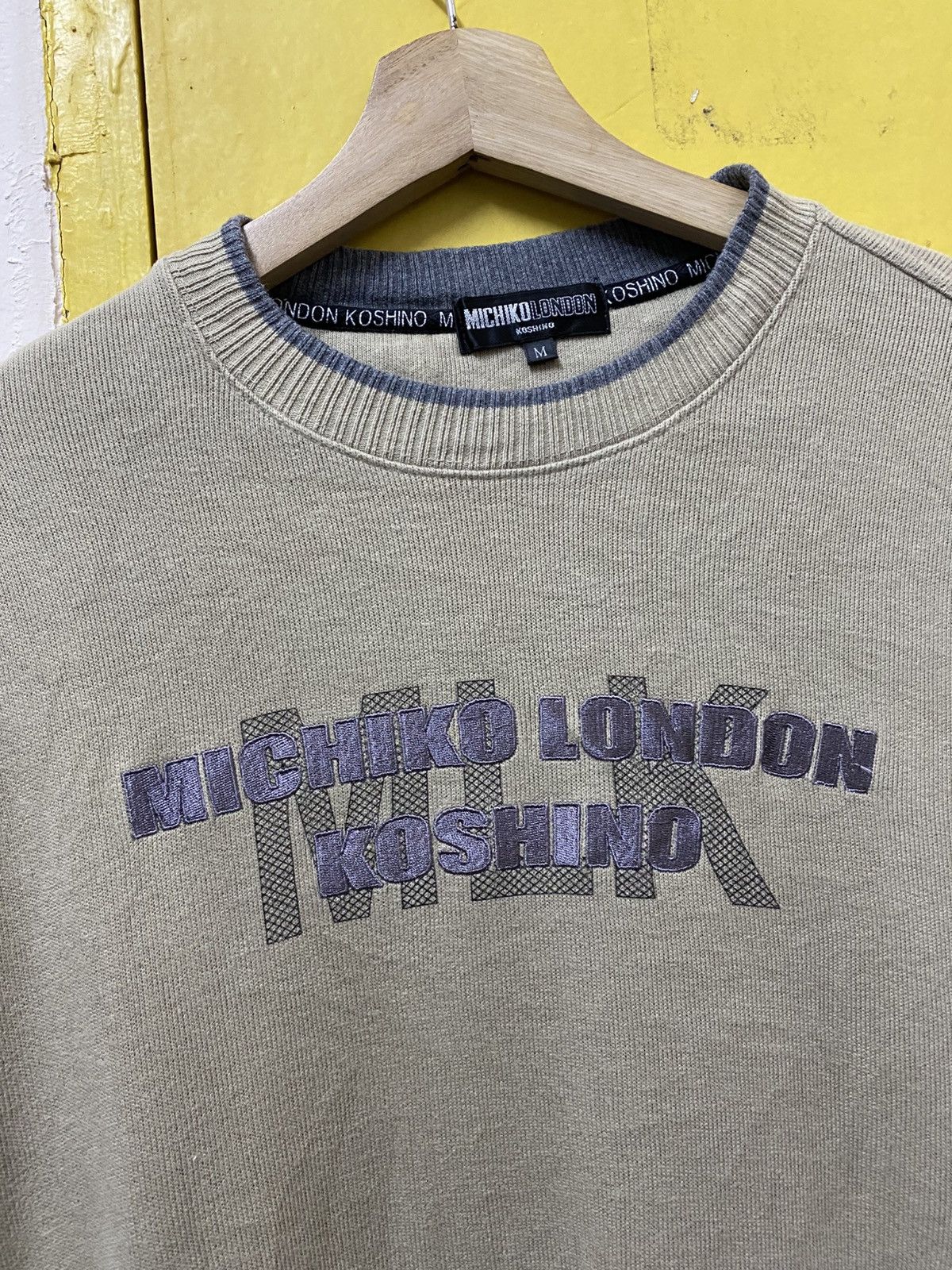 Michiko Koshino London Michiko Koshino London Sweatshirt Crewneck Size US M / EU 48-50 / 2 - 3 Thumbnail