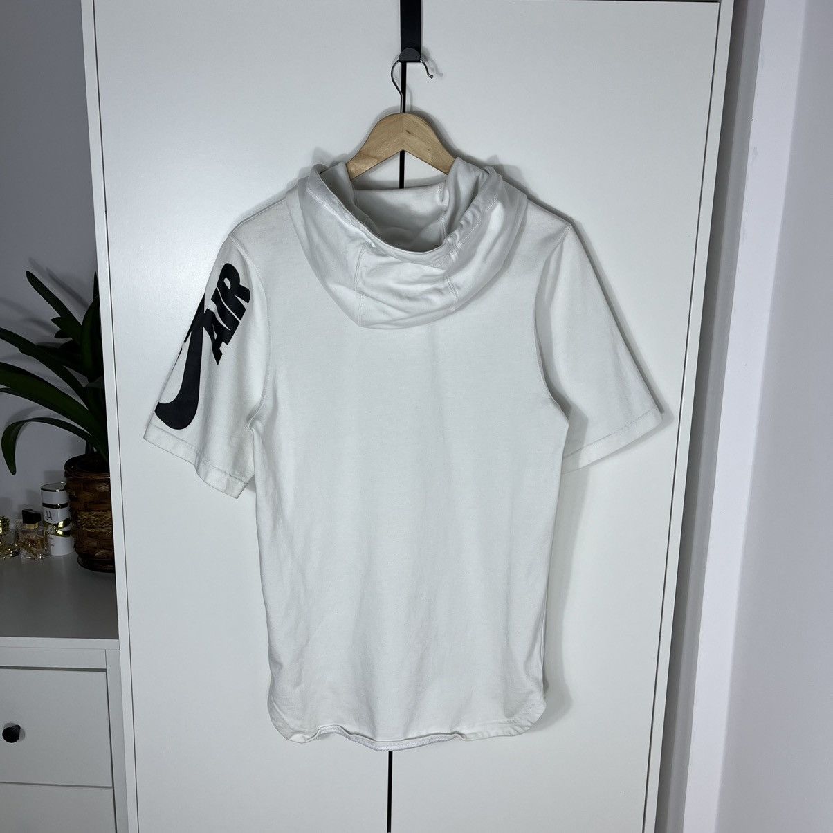 Nike Nike Air Pivot V3 Short Sleeve Hoodie Basketball Streetwear Size US S / EU 44-46 / 1 - 10 Thumbnail