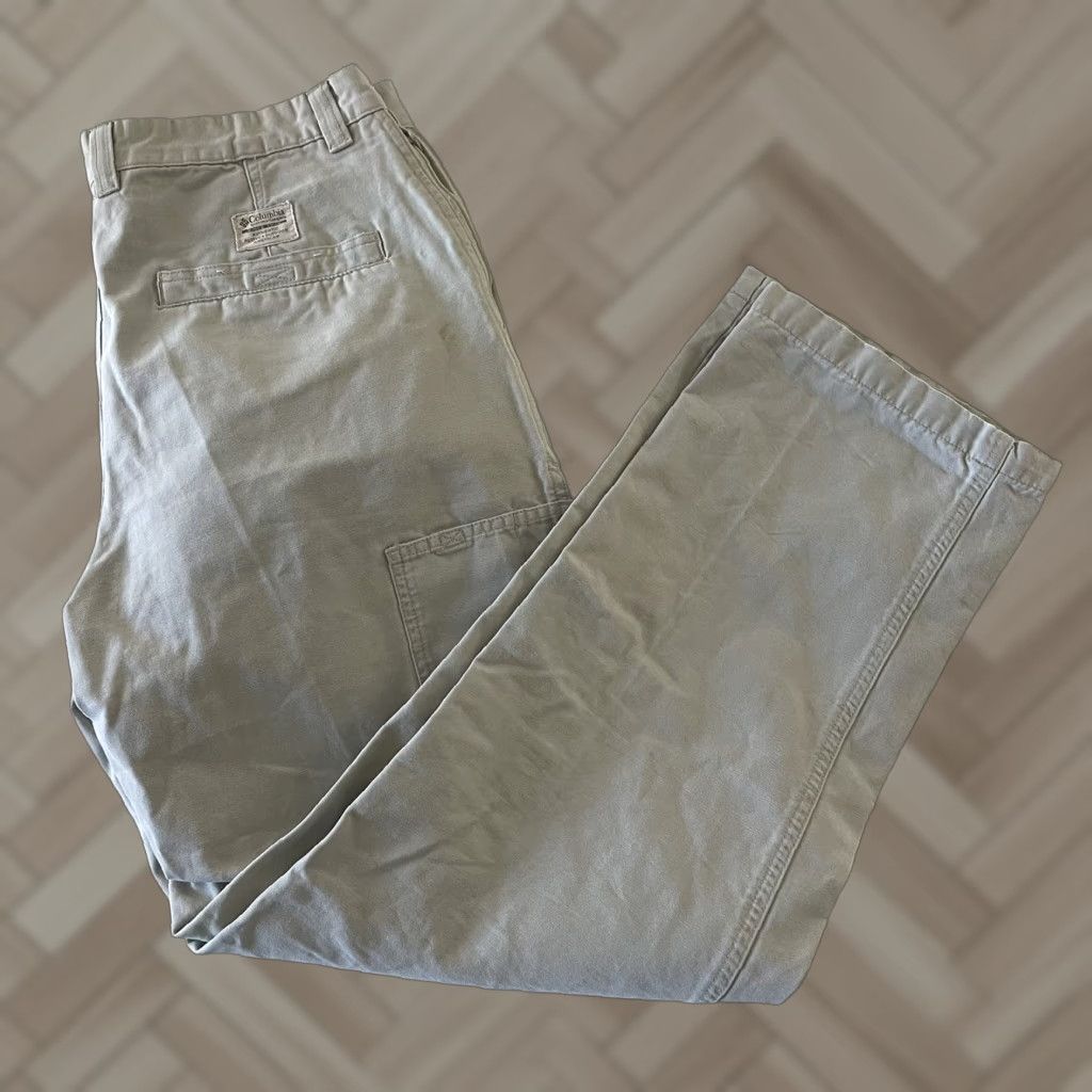 Vintage Columbia Flat Front Khaki Beige Chino Pants Mens 34 100% Cotton Flat Front Beige Chino Pants Men 34 Columbia Beige Cotton Pants Mens Size US 34 / EU 50 - 1 Thumbnail