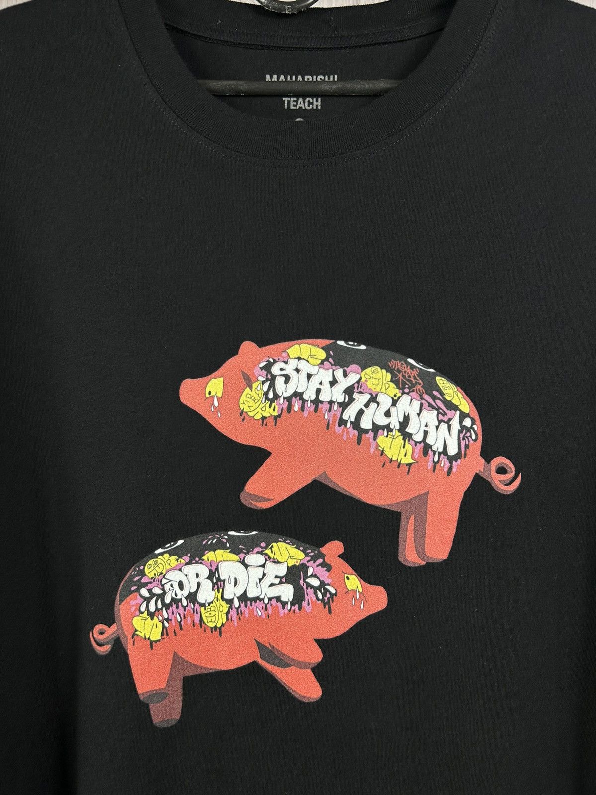 Maharishi Limited Rare MAHARISHI Teach Oker Stay Human Or Die T-Shirt Size US L / EU 52-54 / 3 - 5 Thumbnail