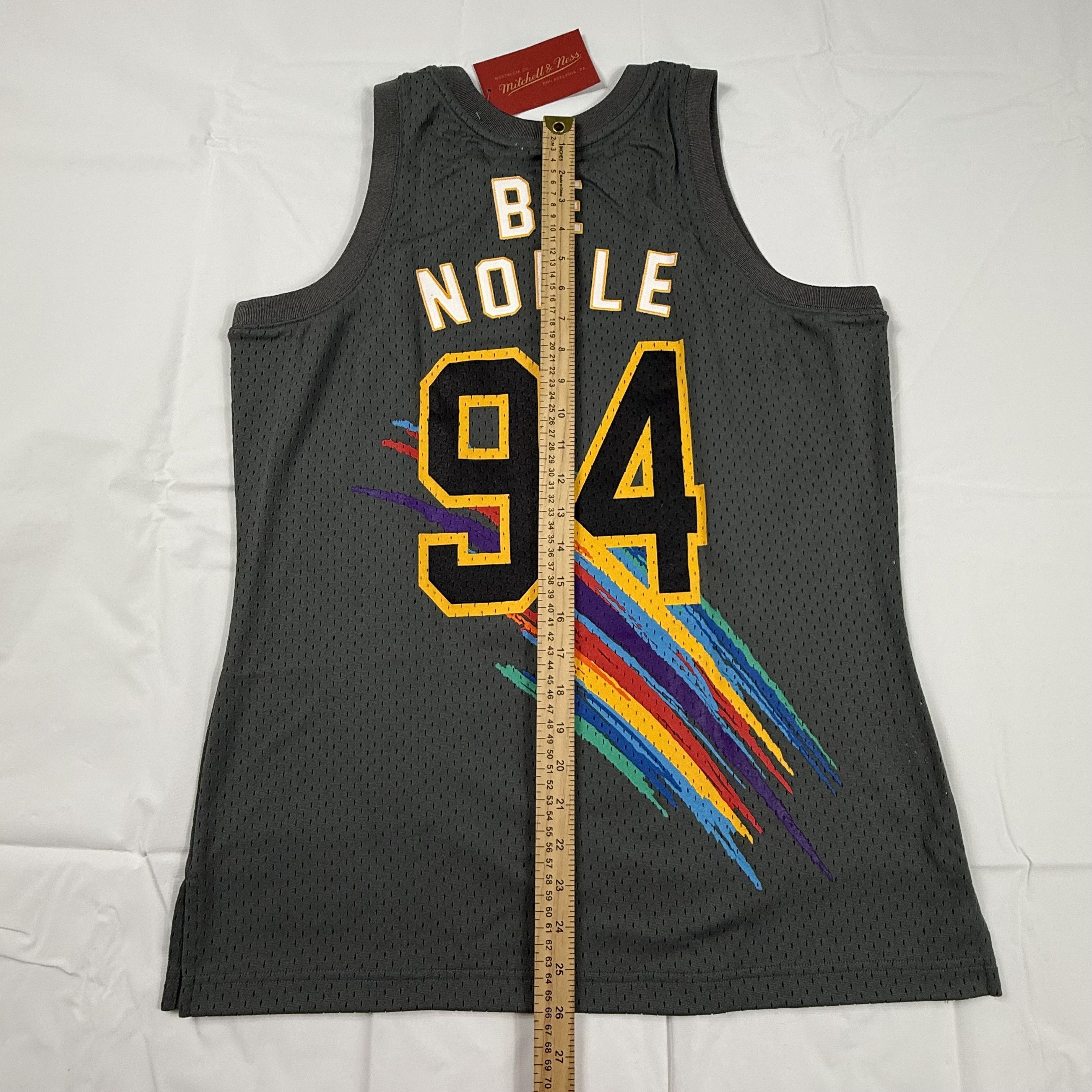 Mitchell & Ness Mitchell & Ness Frank White Be Noble 94 Basketball Jersey Size US M / EU 48-50 / 2 - 10 Thumbnail