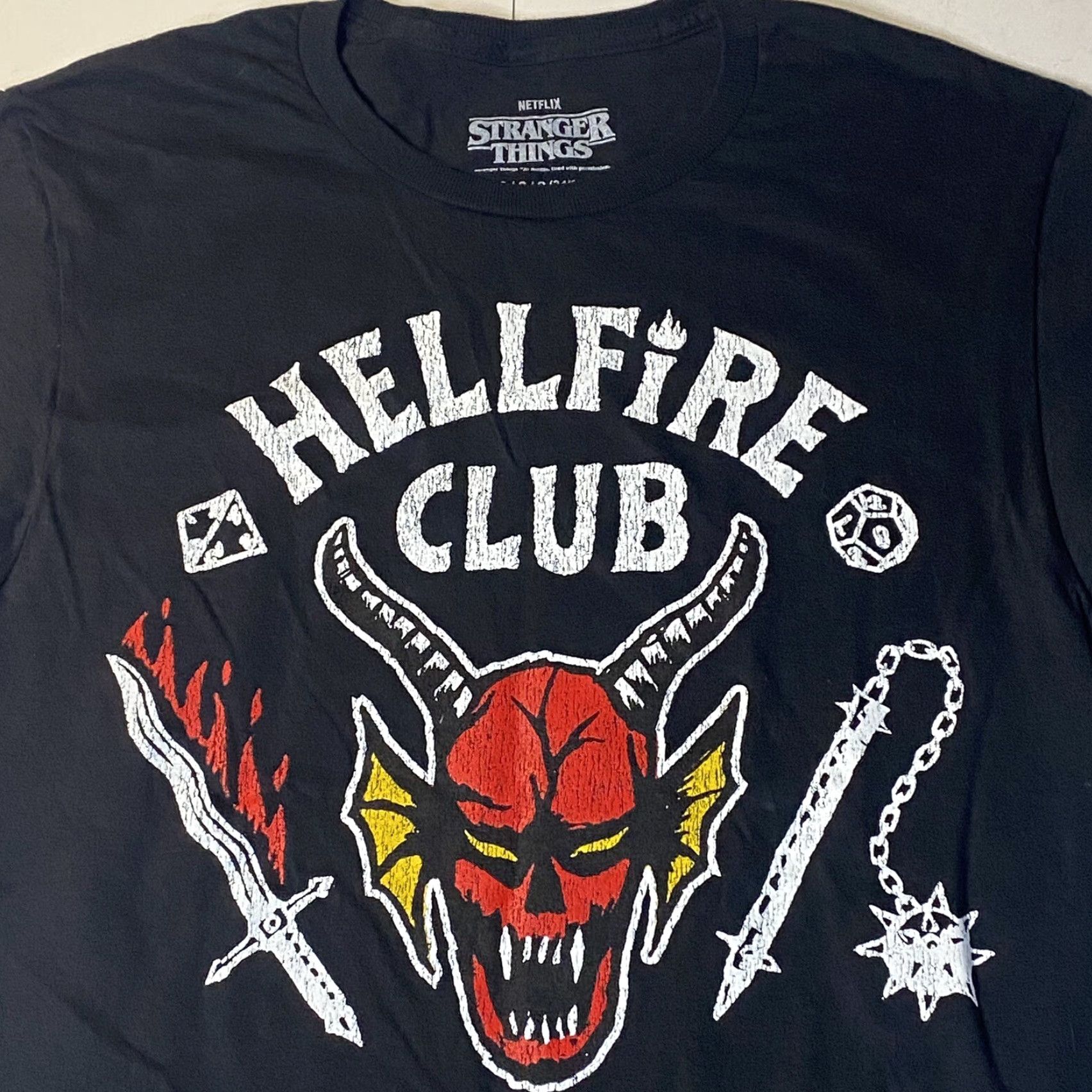 Vintage VINTAGE Stranger Things T Shirt Hell Fire Club Size S Black Unisex Adults Short Sleeve 80s Movie CM 34-36 Size US S / EU 44-46 / 1 - 7 Thumbnail