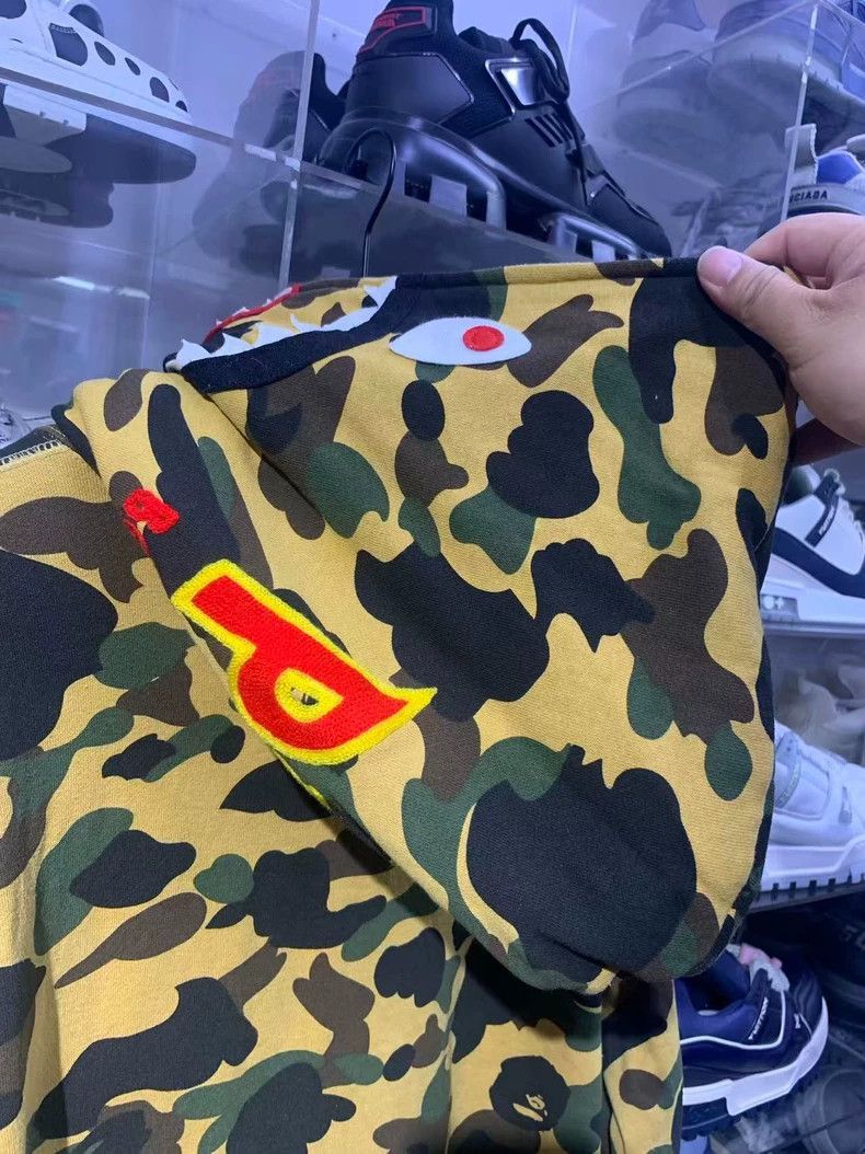Bape Bape Bape Camouflage Zip-Up Hoodie Size XL-2506 Size US XL / EU 56 / 4 - 7 Thumbnail