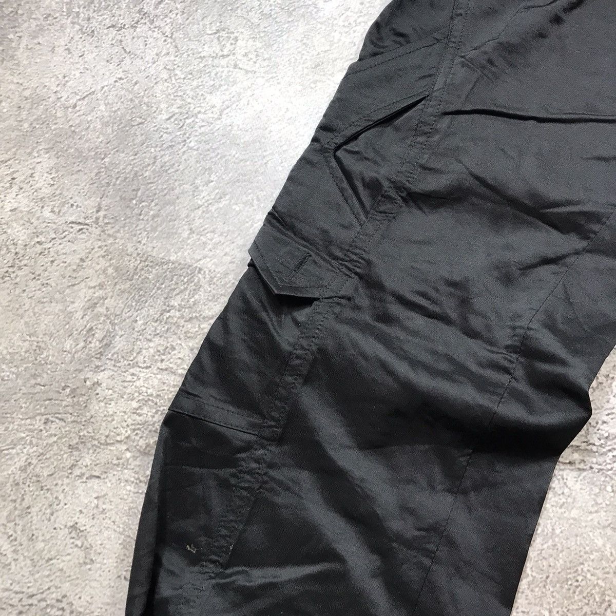 Vintage Vintage 90s Baggy Cargo Pants Parachute Distressed Grunge 28 Size 28" / US 6 / IT 42 - 2 Thumbnail