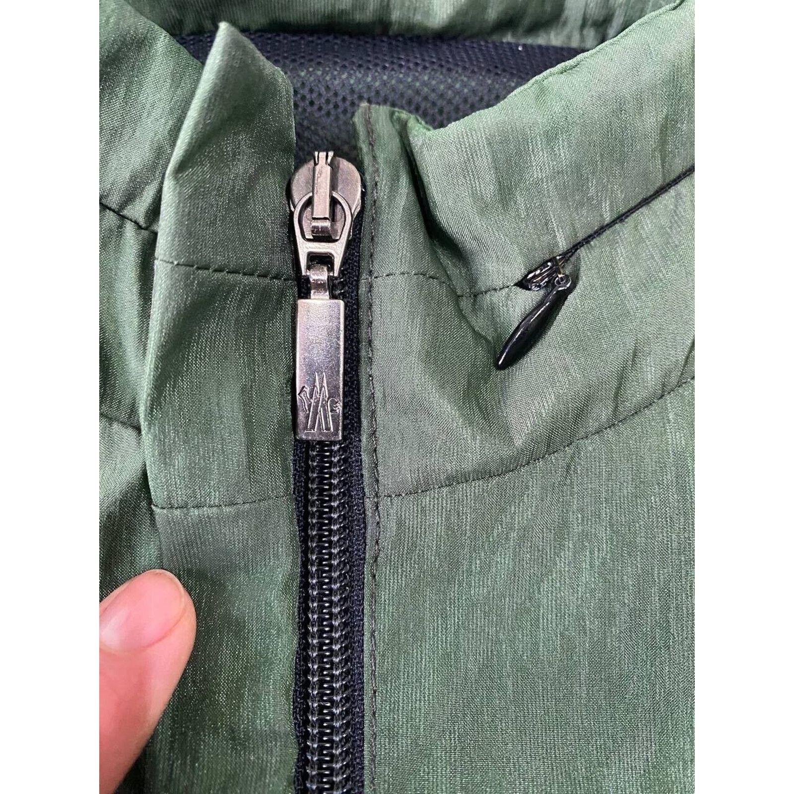 Moncler × Moncler Grenoble × Vintage Vintage Moncler Green Hooded Jacket Lightweight Windbreaker Size S / US 4 / IT 40 - 8 Thumbnail