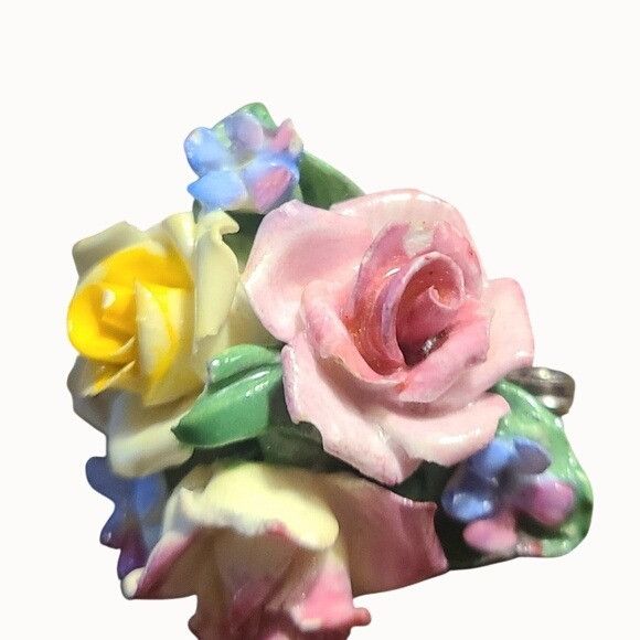 Other Rose Bouquet Porcelain Crafted Brooch Size ONE SIZE - 3 Thumbnail