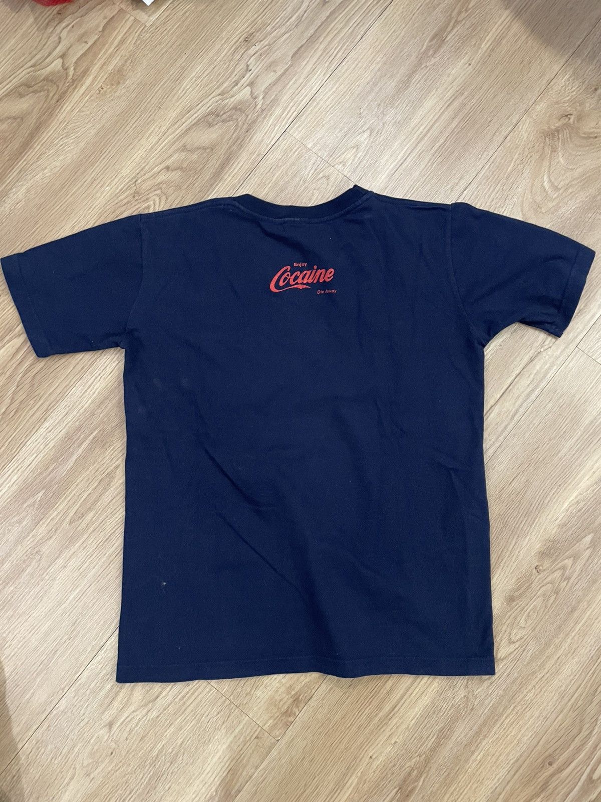 Vintage Vintage Enjoy Cocaine Die Away Coca Cola Parody Shirt Size US M / EU 48-50 / 2 - 3 Thumbnail