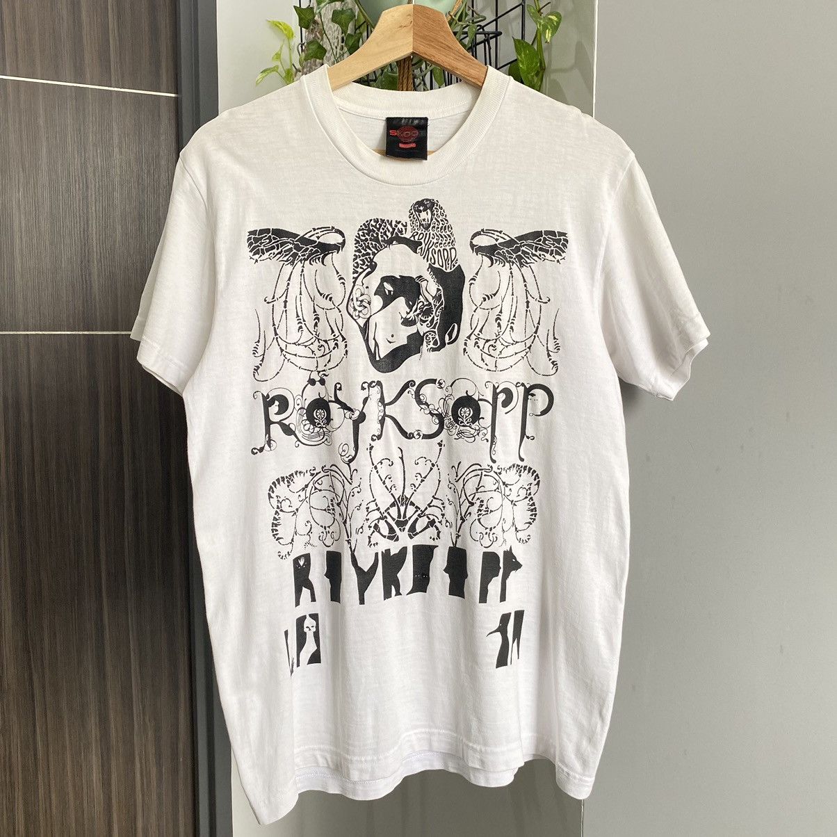 Band Tees Vintage Y2K Royksopp Norwegian Electronic Duo ERD GRUNGE TEE Size US M / EU 48-50 / 2 - 1 Thumbnail