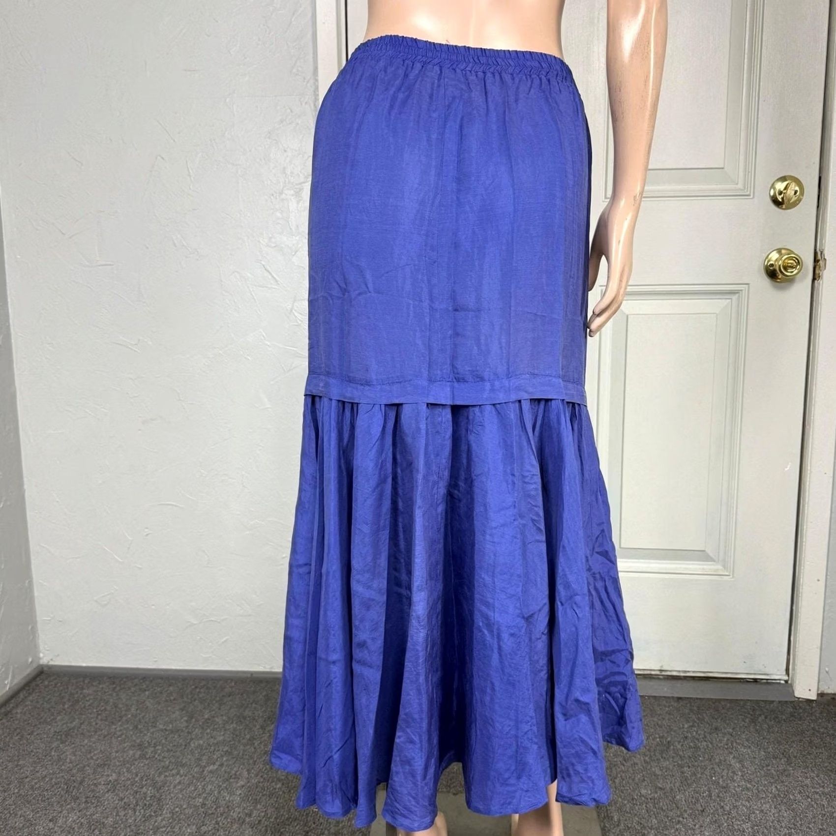 Vintage VINTAGE Carole Little Skirt Womens Maxi Silk Blue 4 Bohemian 2010s Knee Length Crepe Dry Clean Only Size 27" / US 4 / IT 40 - 4 Thumbnail