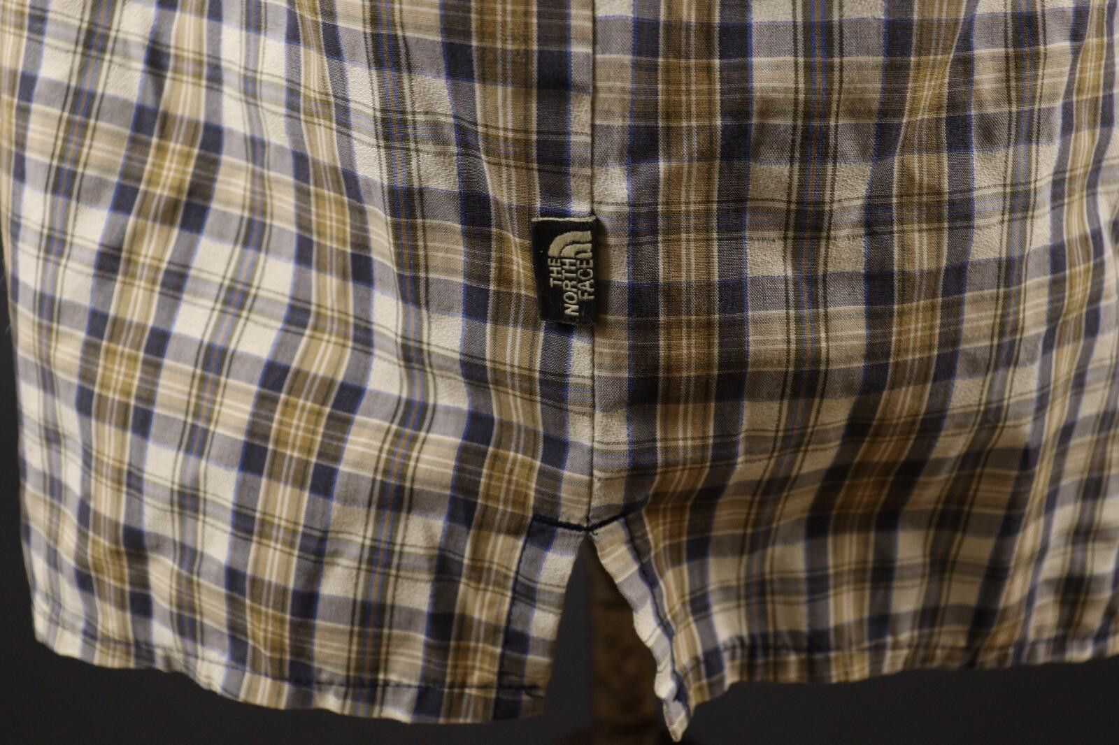 The North Face The North Face Check Button Down Hiking Shirt Size L Size US L / EU 52-54 / 3 - 5 Thumbnail