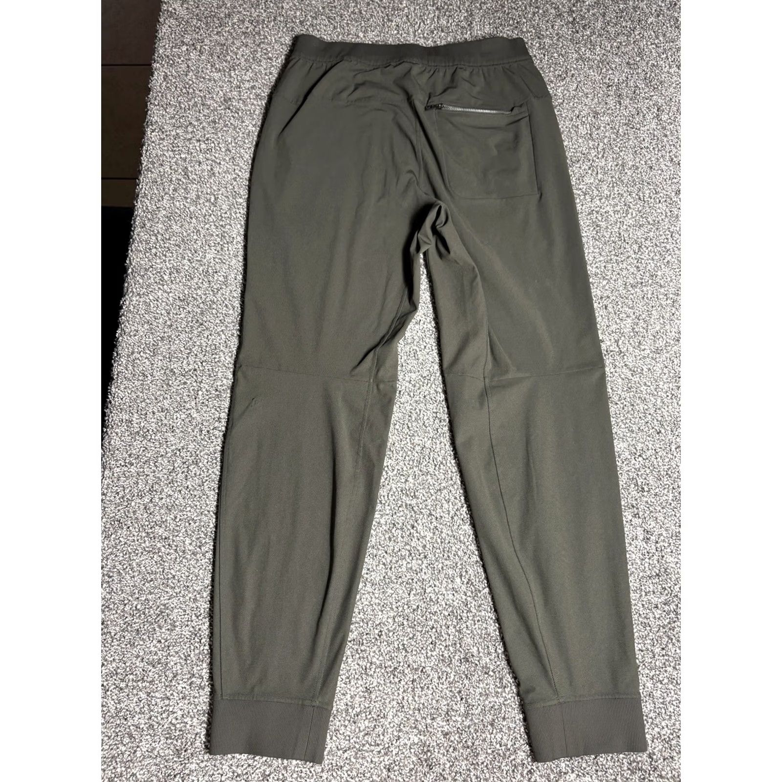 Lululemon Lululemon ABC Jogger Pants Men Medium Green Olive Stretch Warpstreme Gym LM5574s Size US 31 - 6 Thumbnail