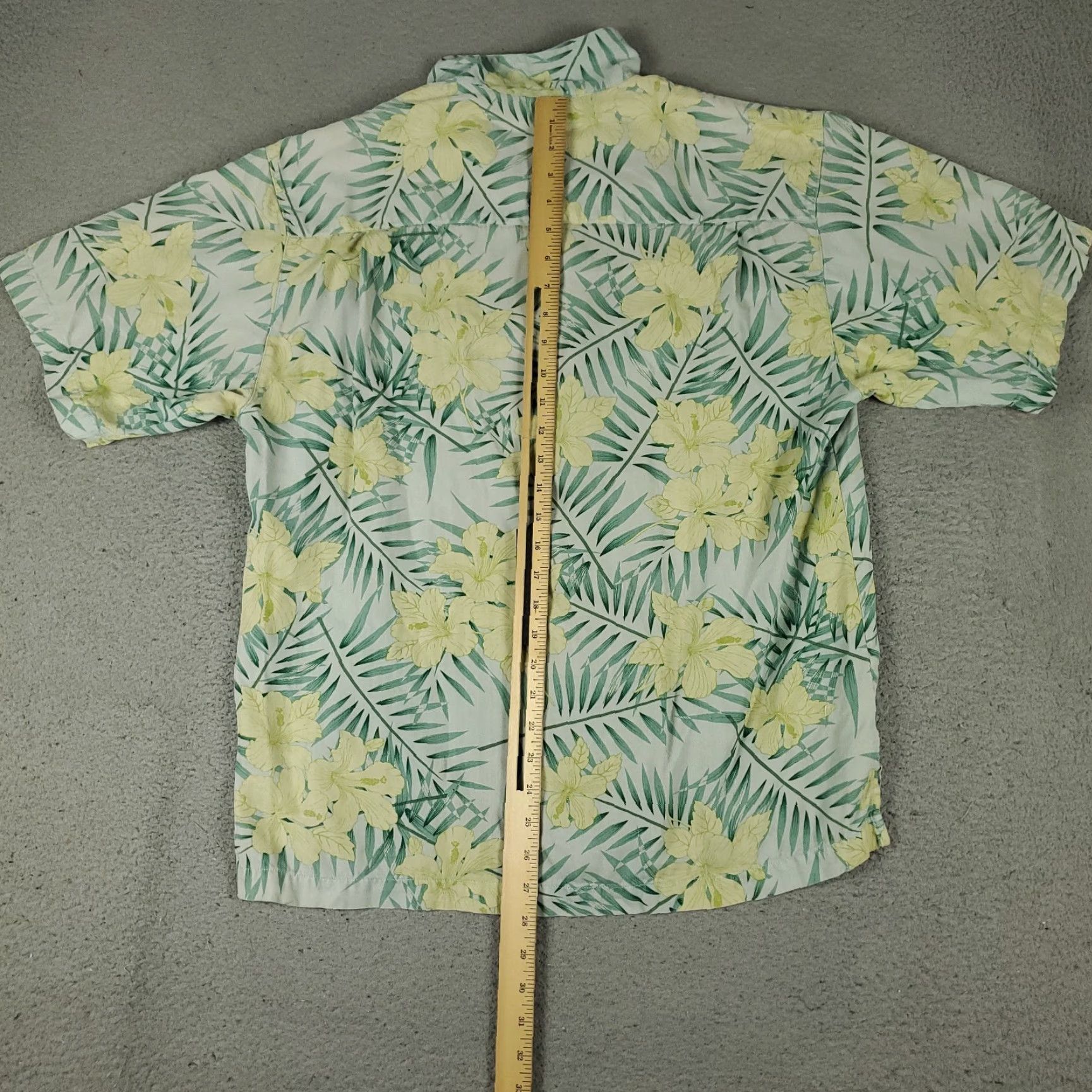 Tommy Bahama Tommy Bahama Shirt Mens Medium Green Floral Silk Hawaiian Button Up Short Sleeve Size US M / EU 48-50 / 2 - 6 Thumbnail