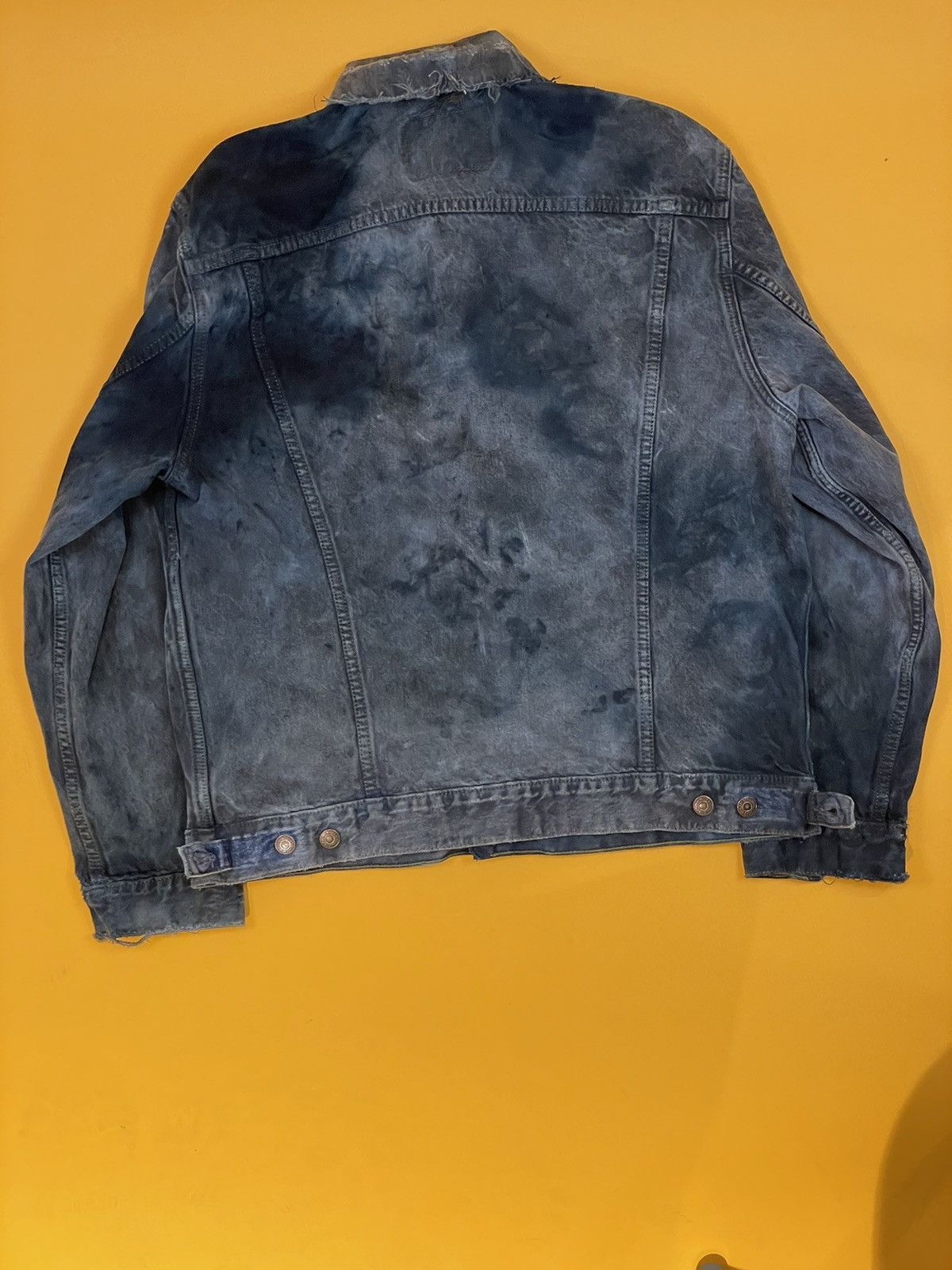 Levi's Distressed ThrashedLevis Trucker Denim jacket UNIQUE RARE Size US M / EU 48-50 / 2 - 9 Thumbnail