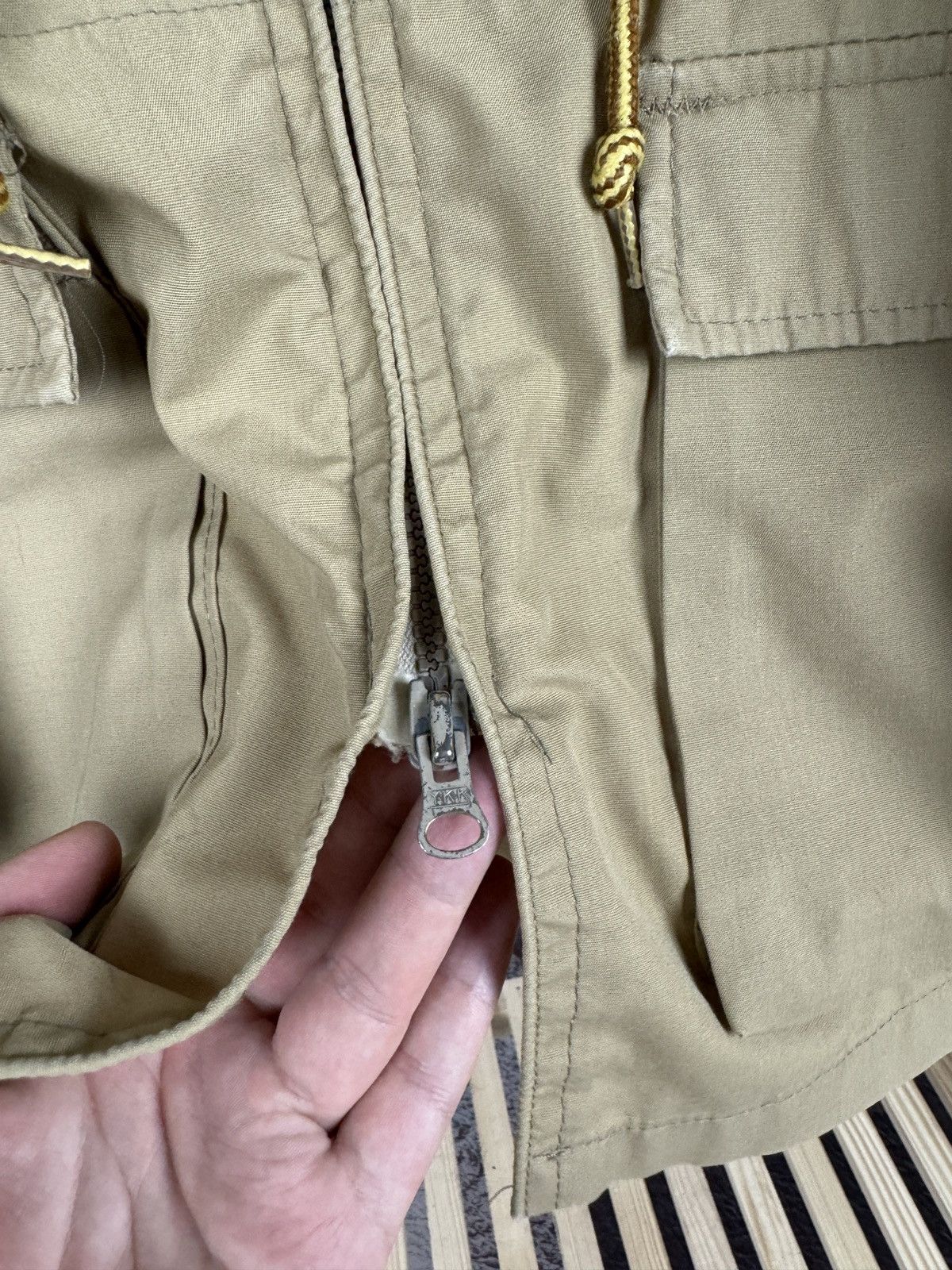 Vintage Woolrich vintage beige light jacket Size US L / EU 52-54 / 3 - 13 Thumbnail