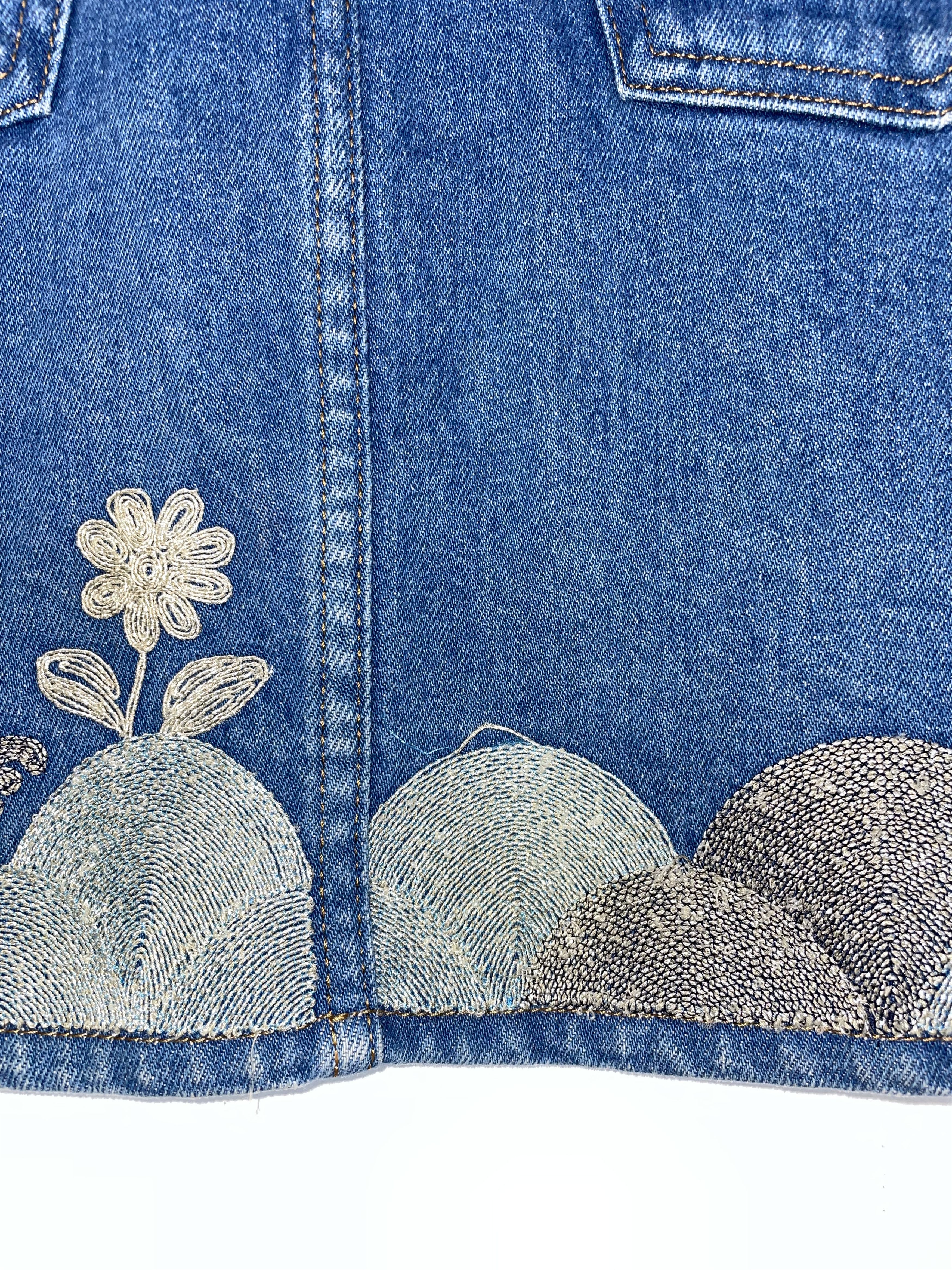 Gucci Embroidered Floral Butterfly Denim Skirt | IT38 UK6 XSmall Size 26" / US 2 / IT 38 - 13 Thumbnail