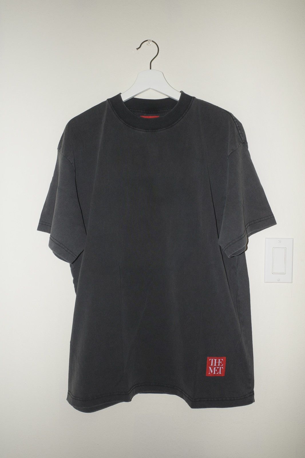 Pacsun THE MET x Pacsun Logo T-Shirt Size US L / EU 52-54 / 3 - 1 Thumbnail