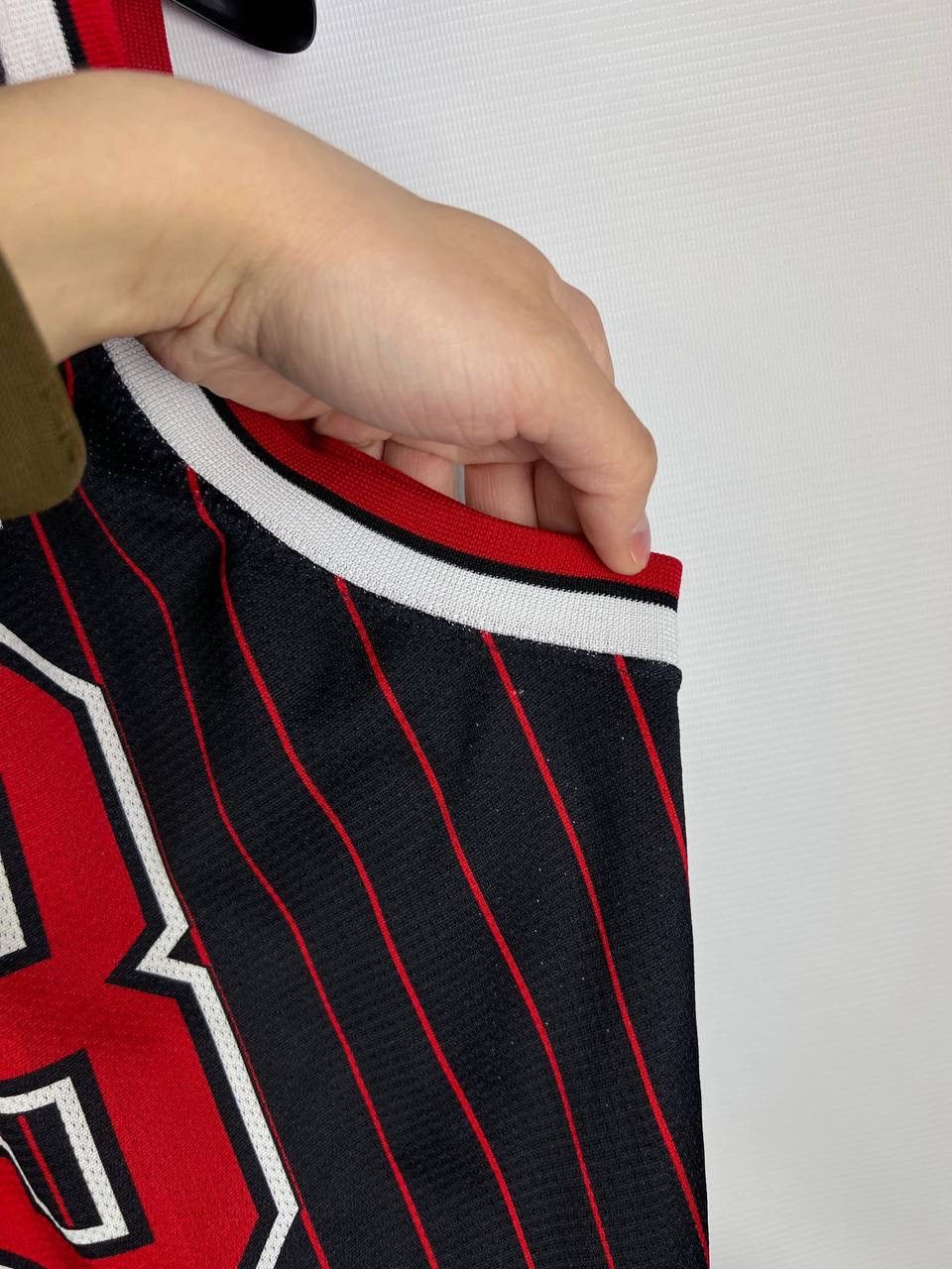 Champion Jordan Chicago Bulls Champion vintage jersey size M Size US M / EU 48-50 / 2 - 11 Thumbnail
