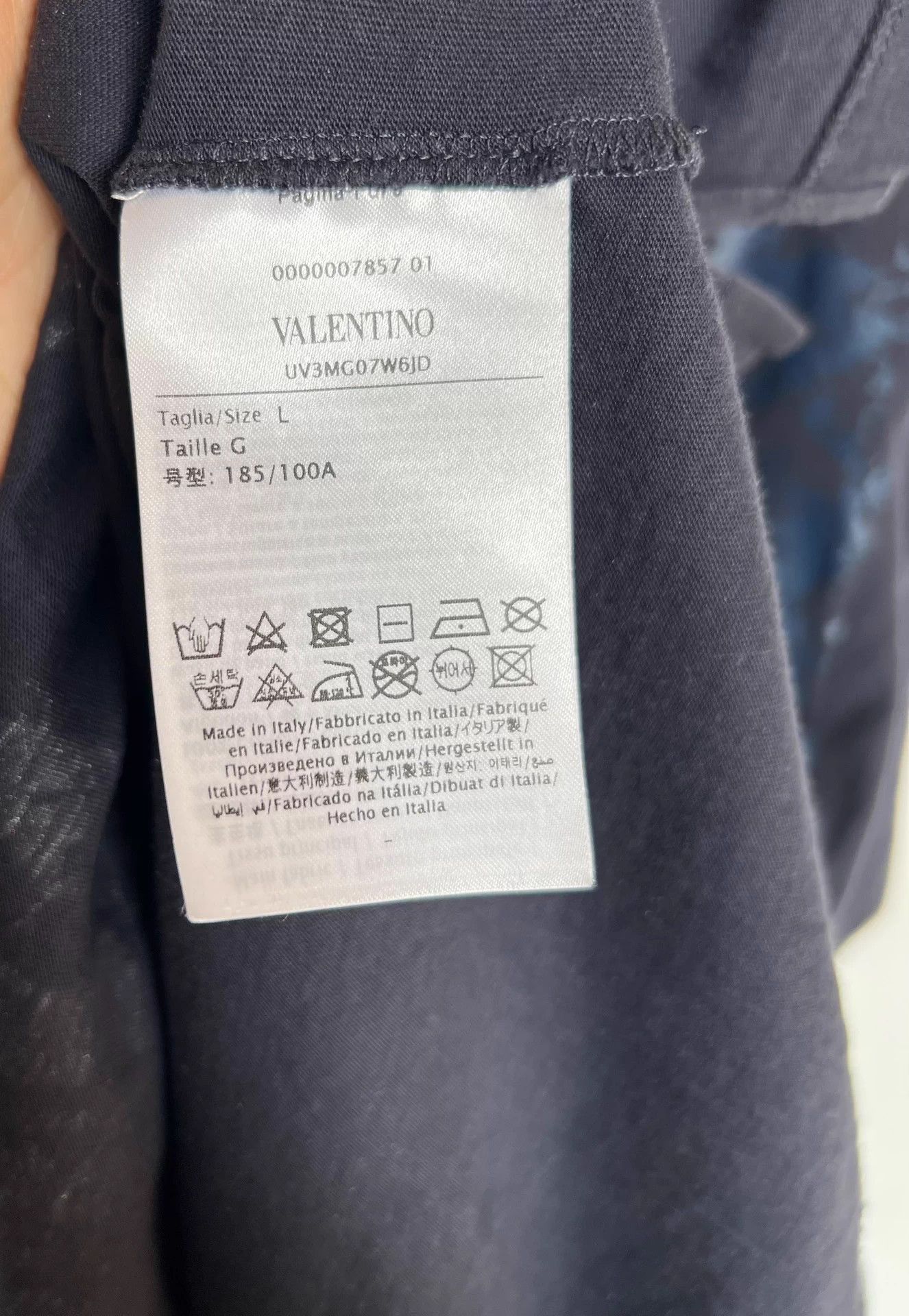 Valentino Valentino Jungle Elephant Print T-Shirt L (98% New) Size US L / EU 52-54 / 3 - 4 Thumbnail