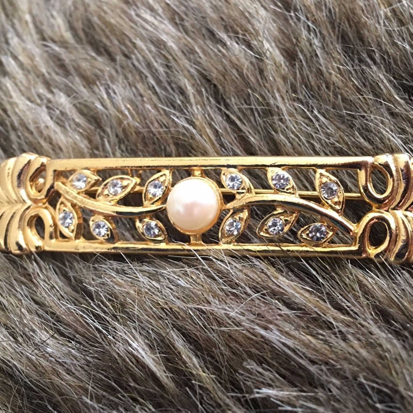 Vintage Vintage 80s gold rhinestone pearl collar pin Size ONE SIZE - 3 Thumbnail