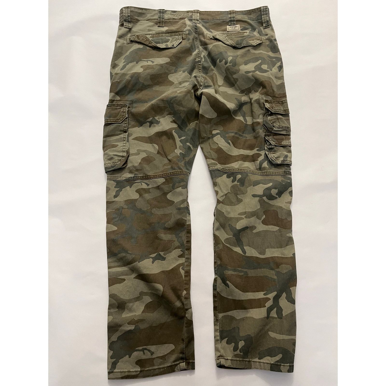 Wrangler Wrangler Mens Regular Taper Cargo Pants Camo Size 36x30 Size US 36 / EU 52 - 2 Thumbnail