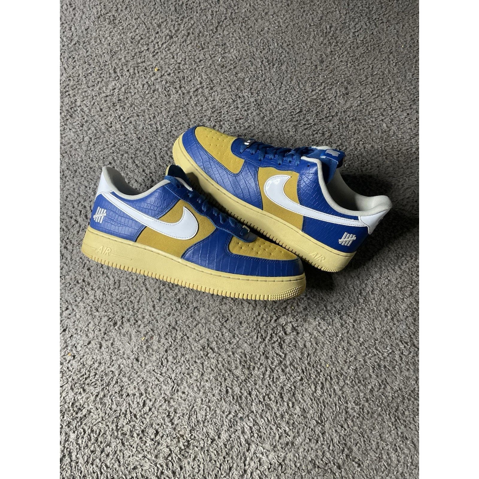 Nike Size 11.5 - Nike Undefeated x Air Force 1 SP Low Dunk vs AF1 Size US 11.5 / EU 44-45 - 2 Thumbnail