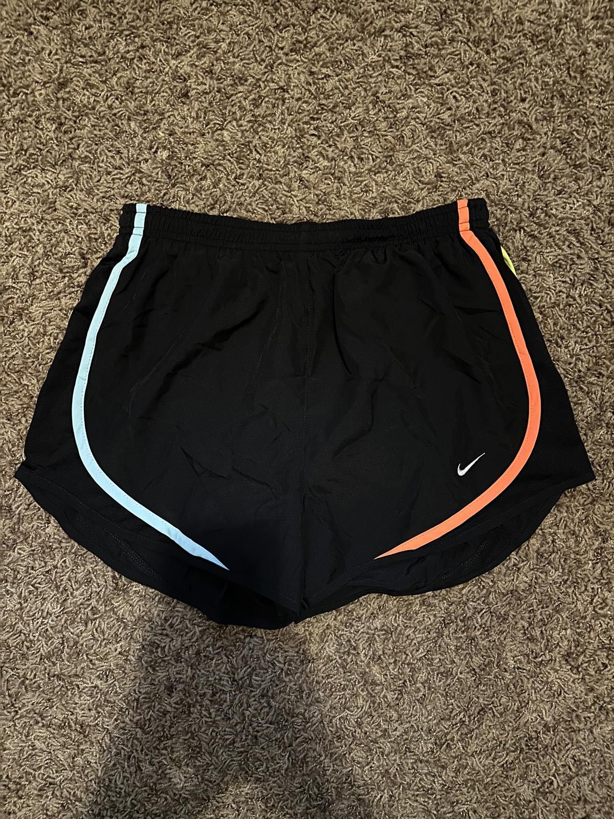 Nike Nike Dri Fit Tempo Womens Small Shorts Size 28" / US 6 / IT 42 - 1 Thumbnail