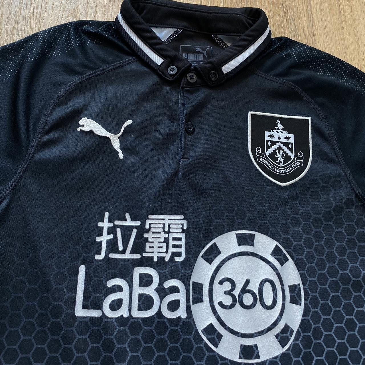 Puma 2018-19 *5 Tarkowski Burnley Away Puma Football Shirt Size US S / EU 44-46 / 1 - 4 Thumbnail