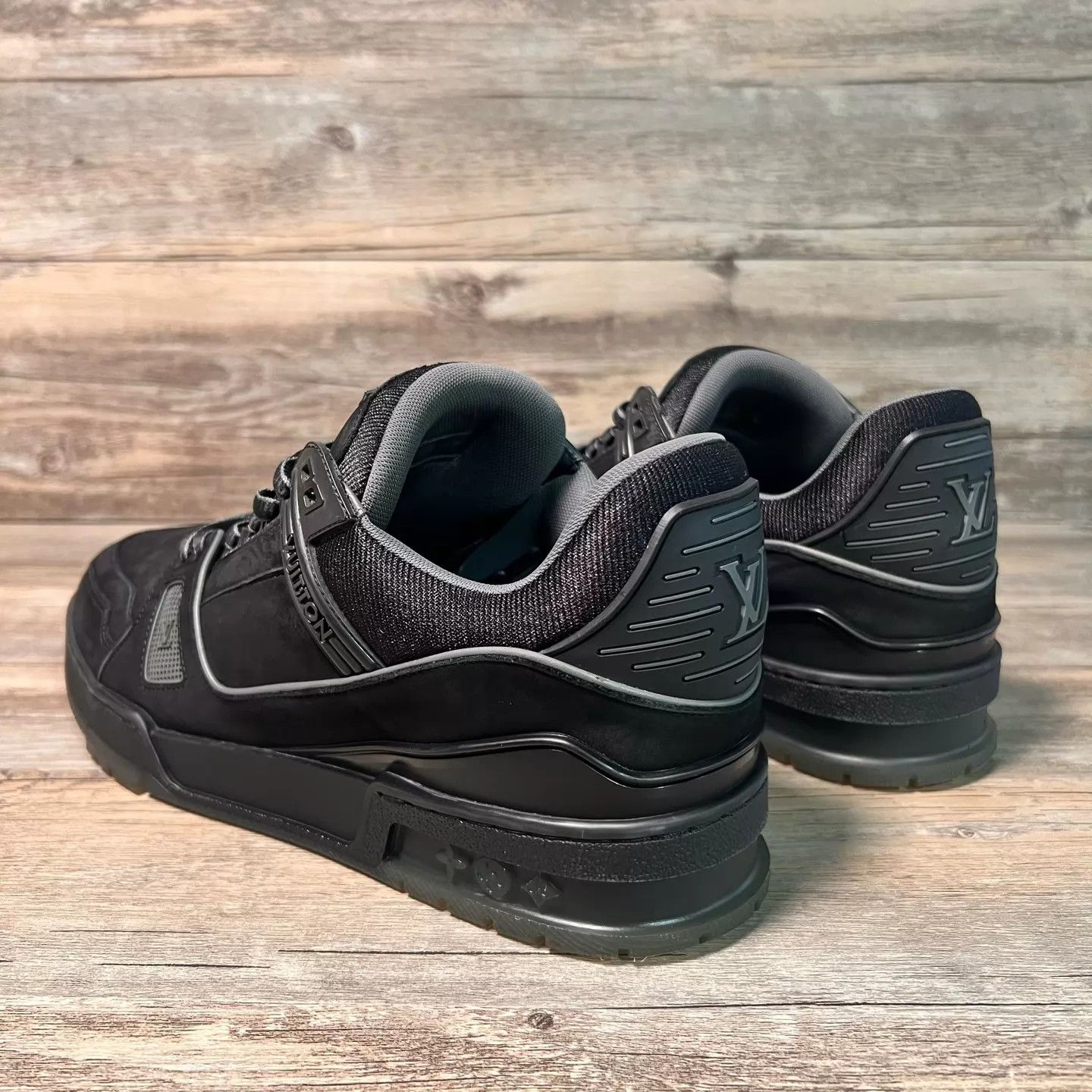 Louis Vuitton Louis Vuitton Black Trainer UK7 (41) 97 New No Box Size US 8 / EU 41 - 4 Thumbnail