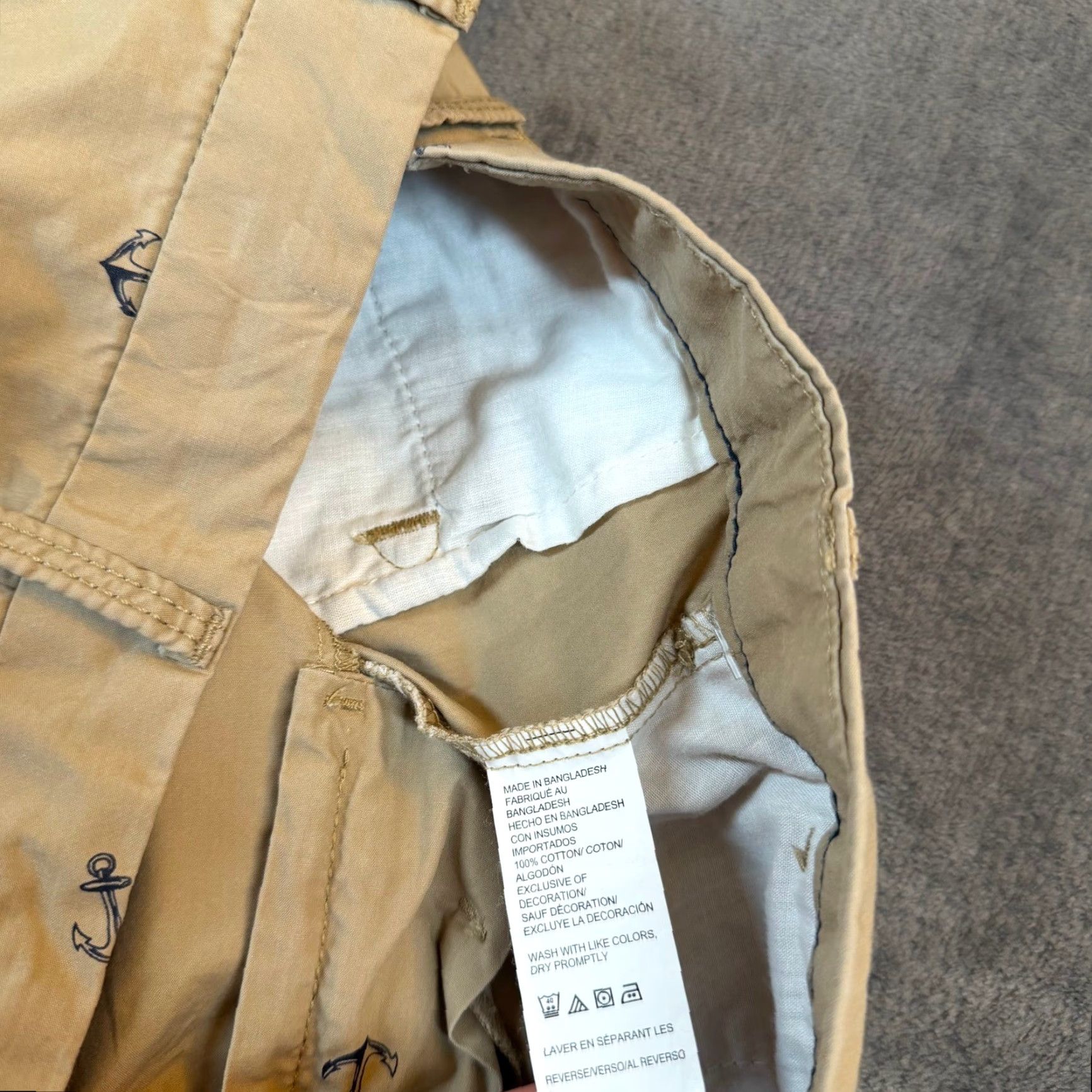 Izod VINTAGE IZOD Saltwater Chino Shorts Mens 34 Tan Khaki Anchor Print 9.5 Inseam Cotton Size US 34 / EU 50 - 5 Thumbnail
