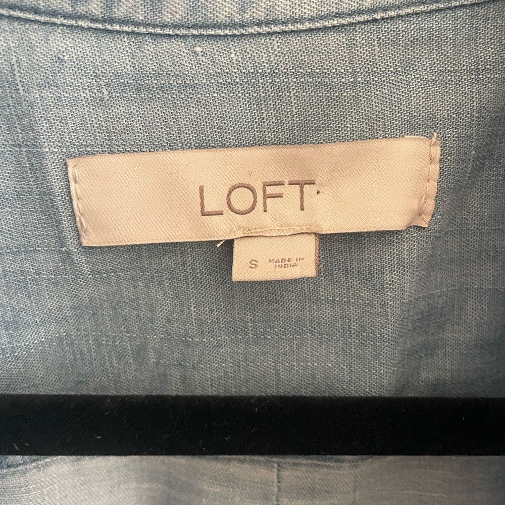 Loft Loft blue long sleeve button up blouse Size S / US 4 / IT 40 - 2 Thumbnail