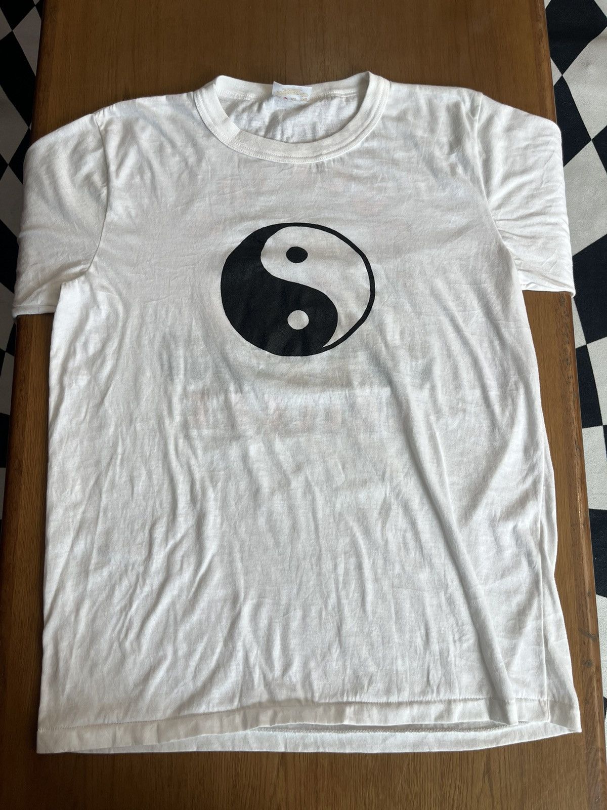 Arts & Science Vintage YIN YANG DUCKIE’S College 1986’s Kenneth OYE Tshirt Size US L / EU 52-54 / 3 - 4 Thumbnail
