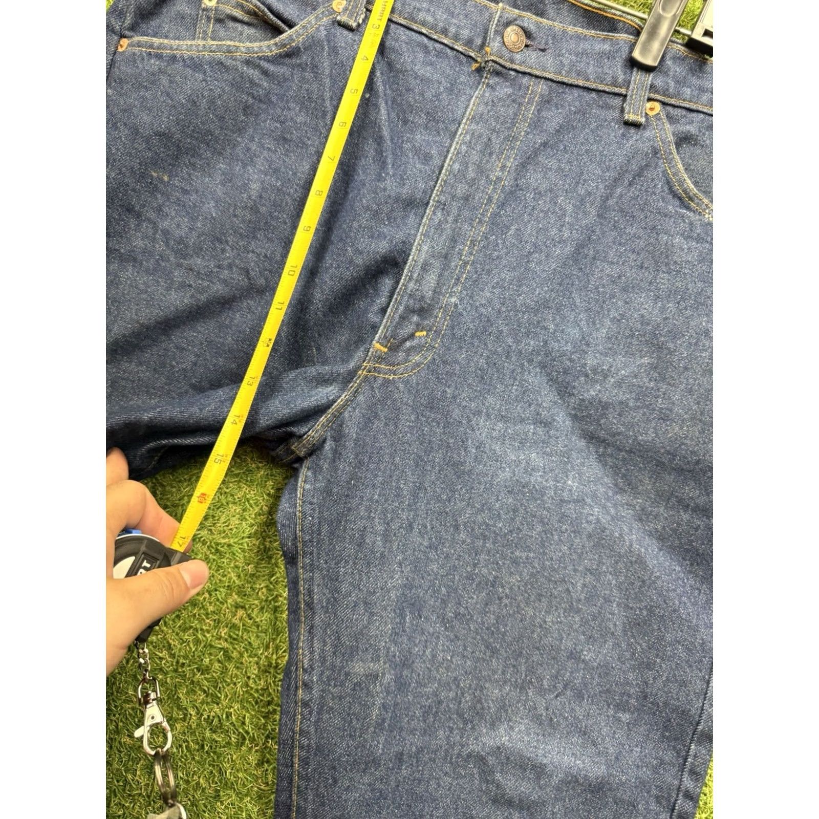 Levi's VINTAGE Levi's 505 Jeans Mens 40x30 Dark Wash Straight Denim Workwear 90s Mens Jeans Size US 40 / EU 56 - 4 Thumbnail