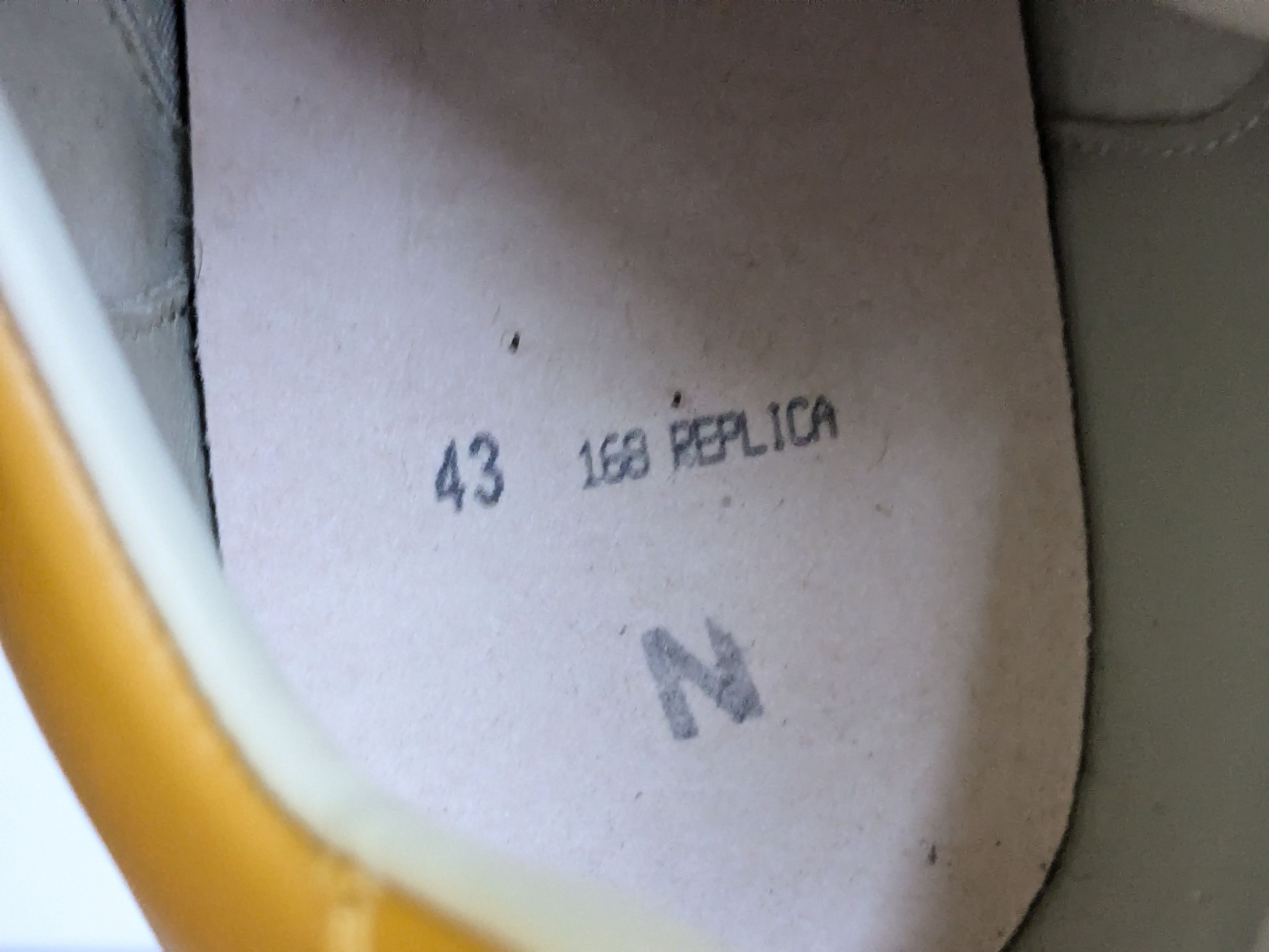 Maison Margiela Maison Margiela Replica GAT Brown 10 43 Low Tops Size US 10 / EU 43 - 10 Thumbnail