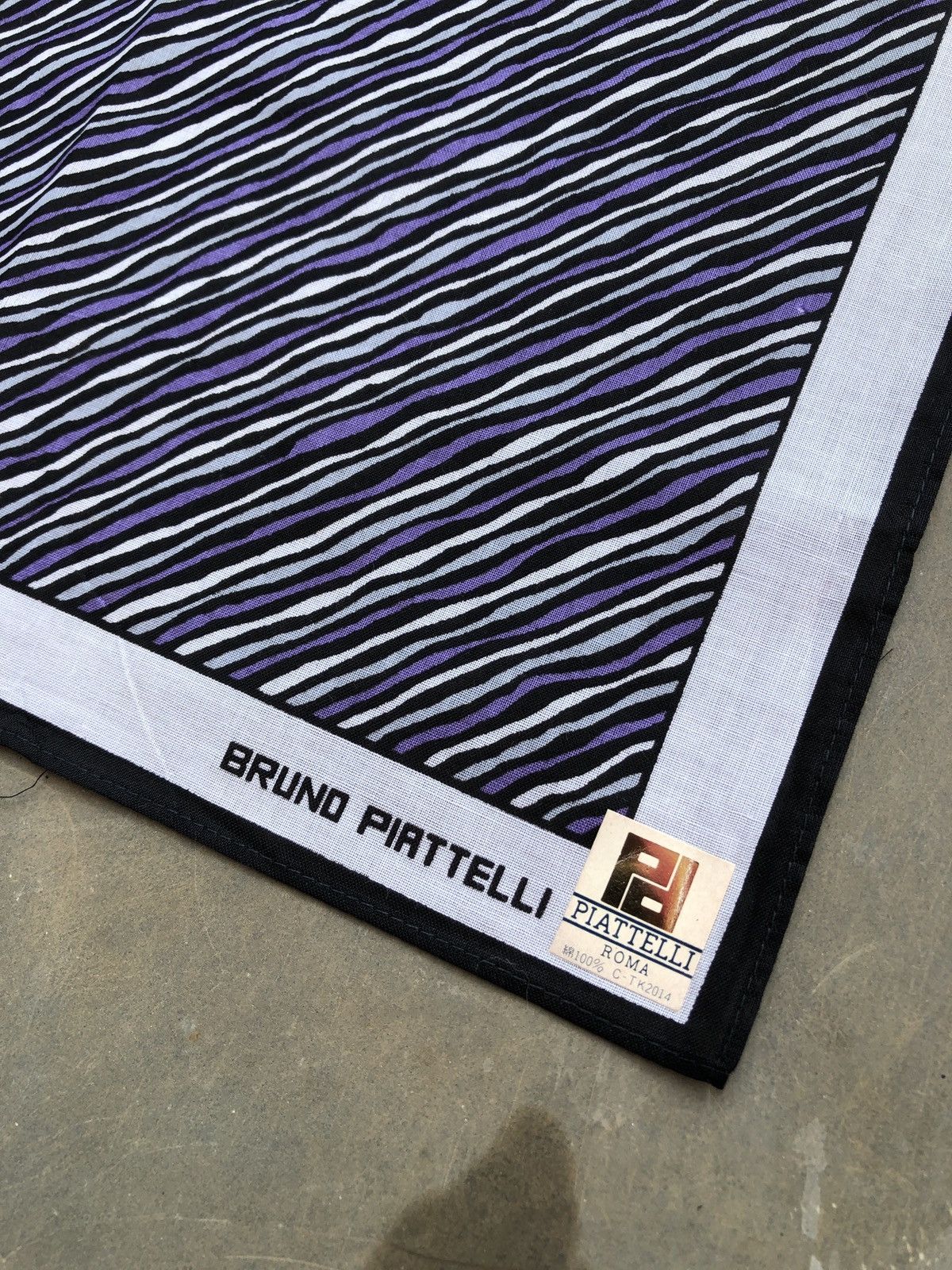 Bruno Piattelli Vintage Bruno Piattelli Handkerchief Neckerchief Bandana Size ONE SIZE - 3 Thumbnail