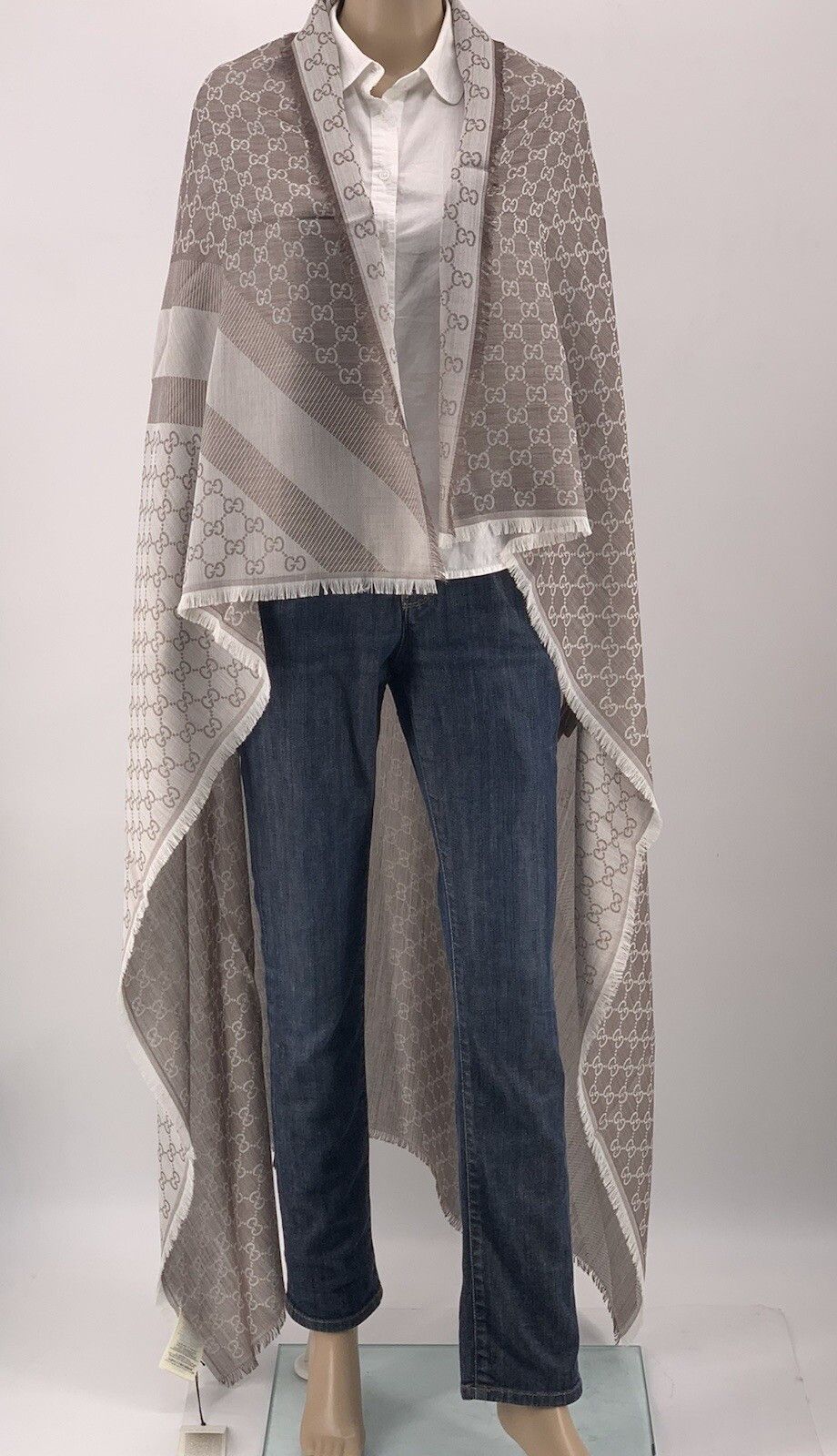 Gucci Size 140x140cm New Gucci Scarves Wool/Silk Size ONE SIZE - 6 Thumbnail