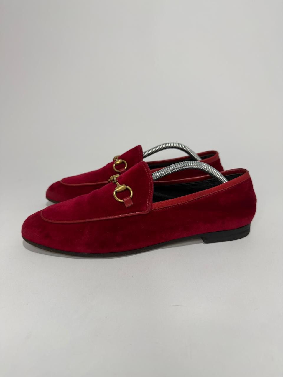 Gucci Gucci Red Velvet Jordaan Horsebit Loafers Size 37 Size US 7 / IT 37 - 5 Thumbnail